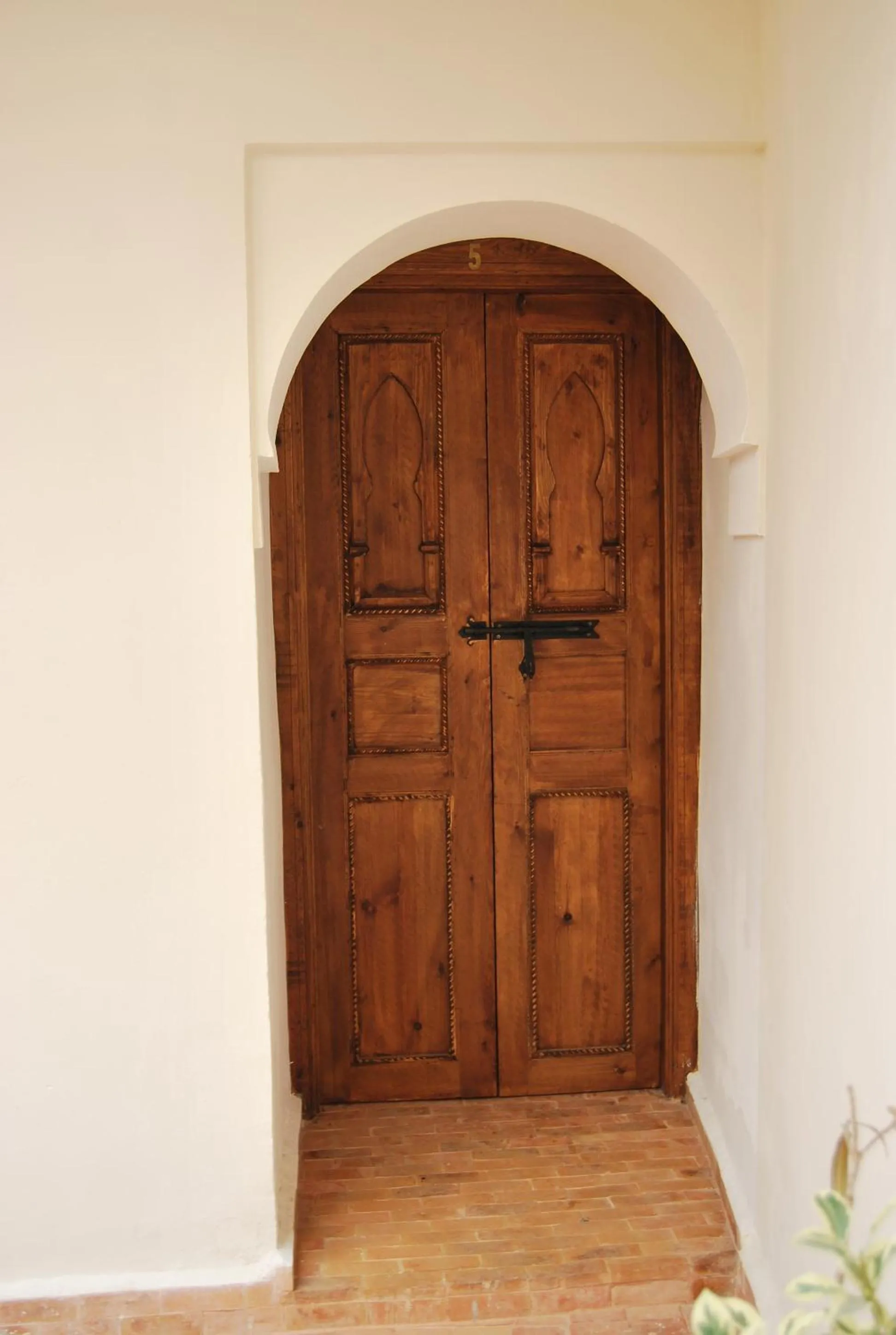 Internal: Not applicable to any particular room in Ryad Bianco