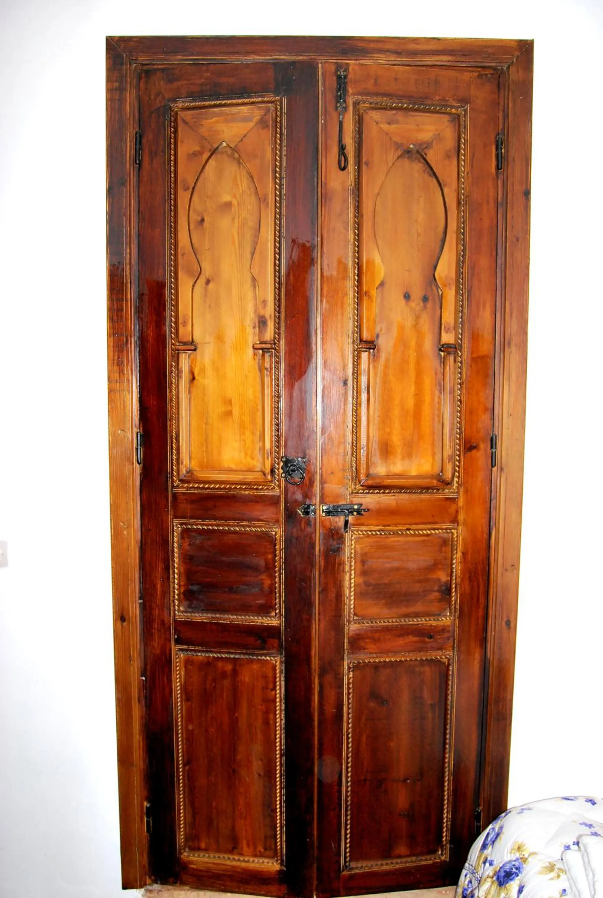 wardrobe in Ryad Bianco