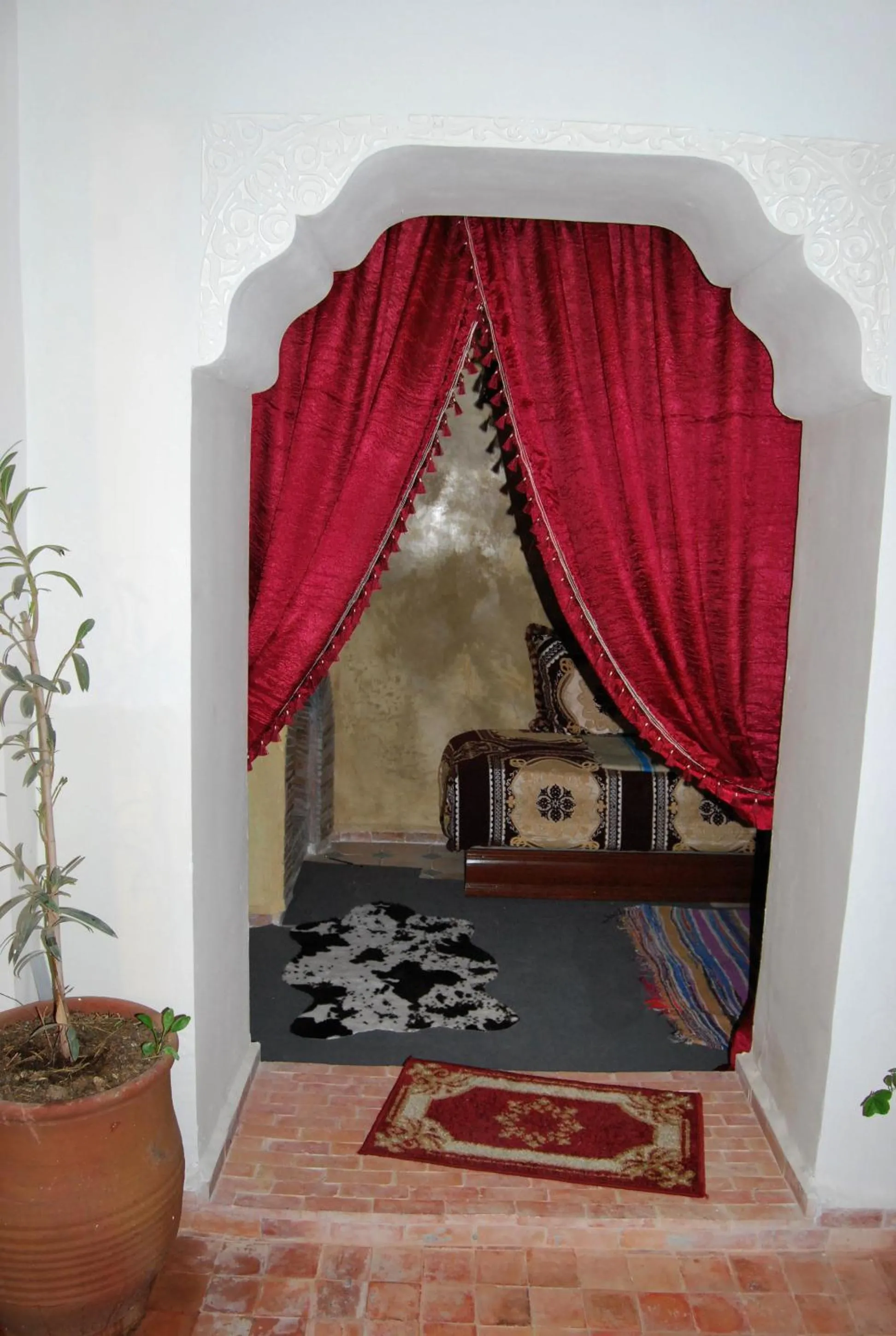 Internal: Not applicable to any particular room in Ryad Bianco
