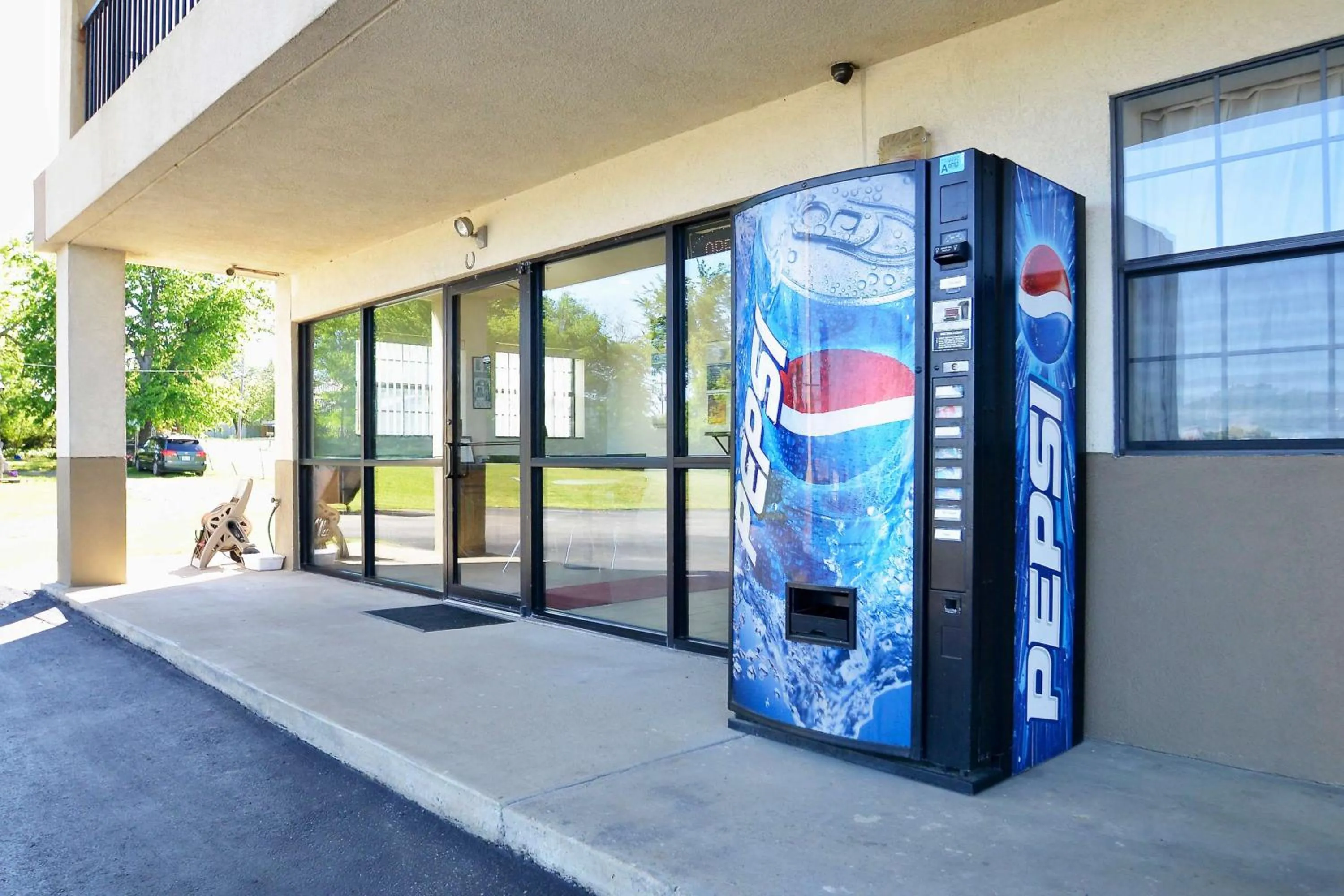 Property building in Motel 6-Atoka, OK