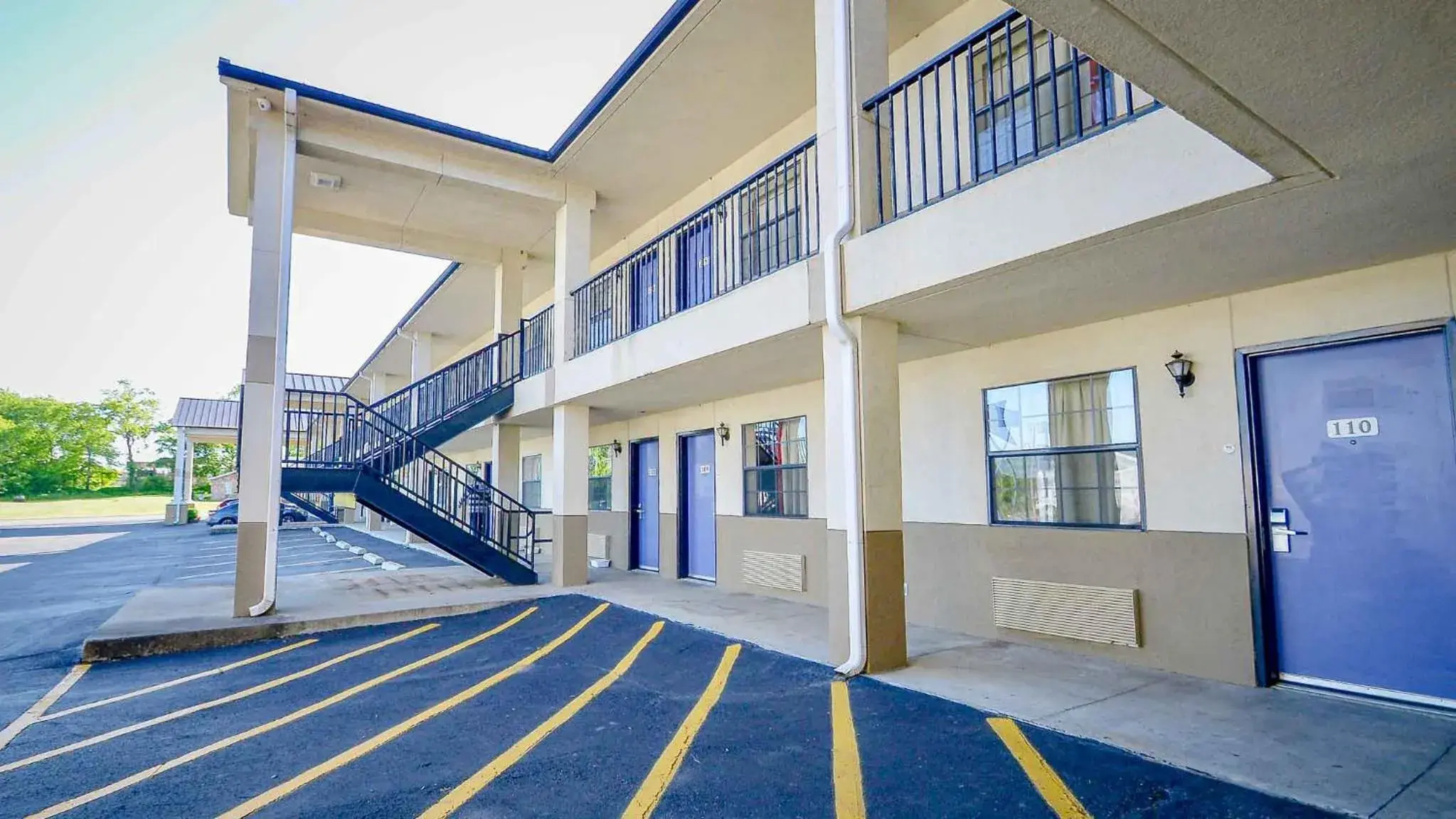 Property building in Motel 6-Atoka, OK Property building in Motel 6-Atoka, OK