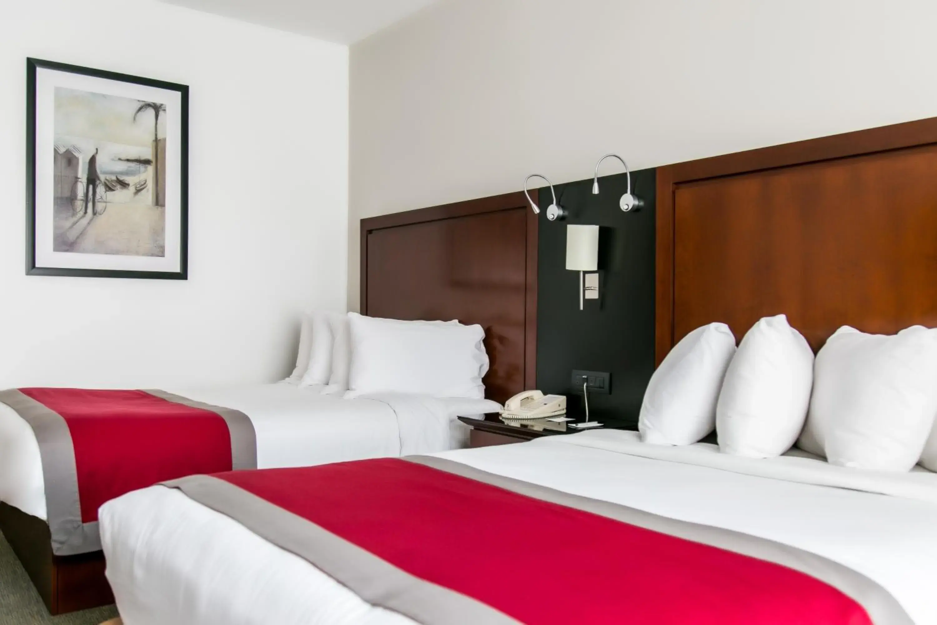 Bedroom in Radisson Poliforum Plaza Hotel Leon Bedroom in Radisson Poliforum Plaza Hotel Leon