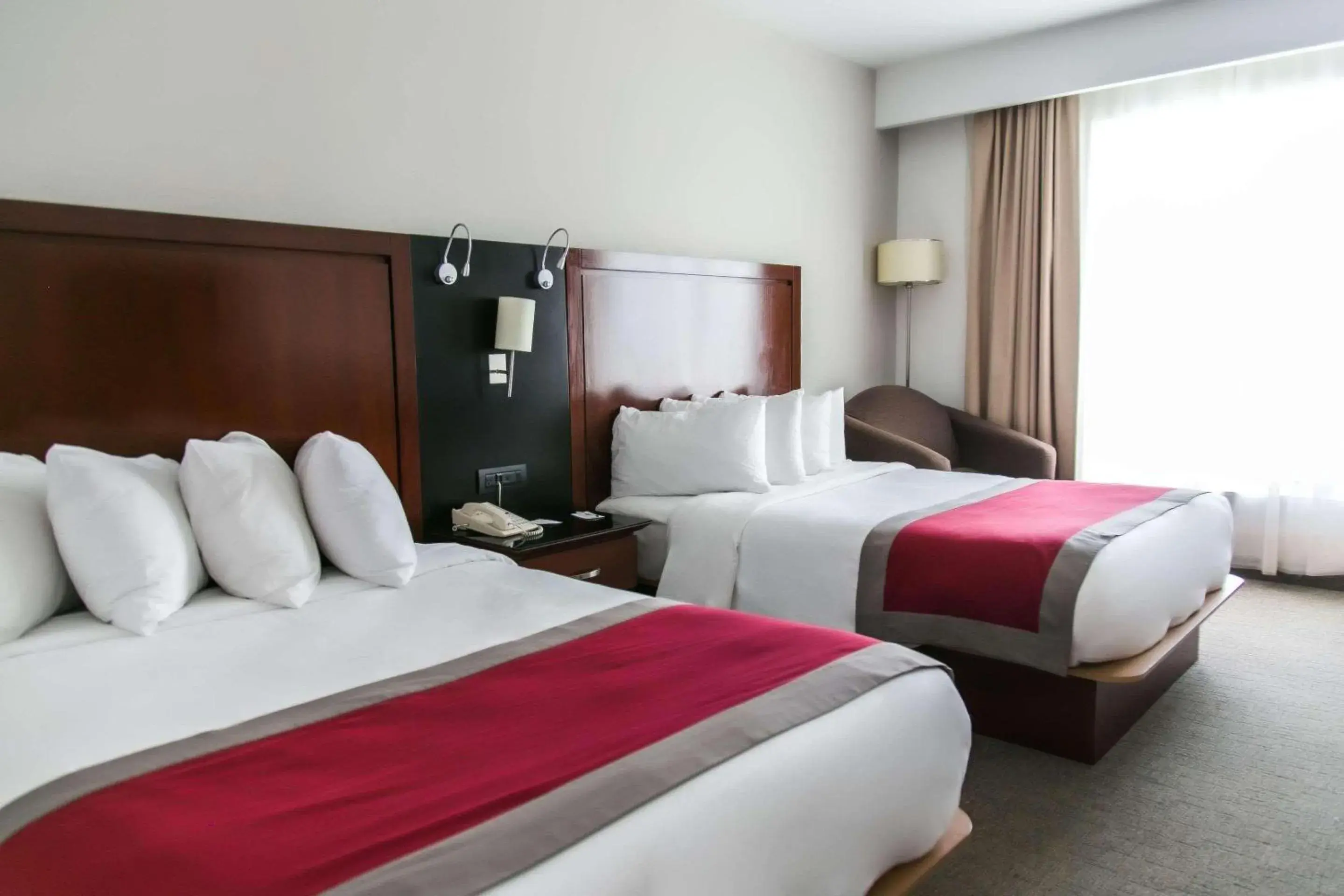 Bedroom, Bed in Radisson Poliforum Plaza Hotel Leon Bedroom, Bed in Radisson Poliforum Plaza Hotel Leon