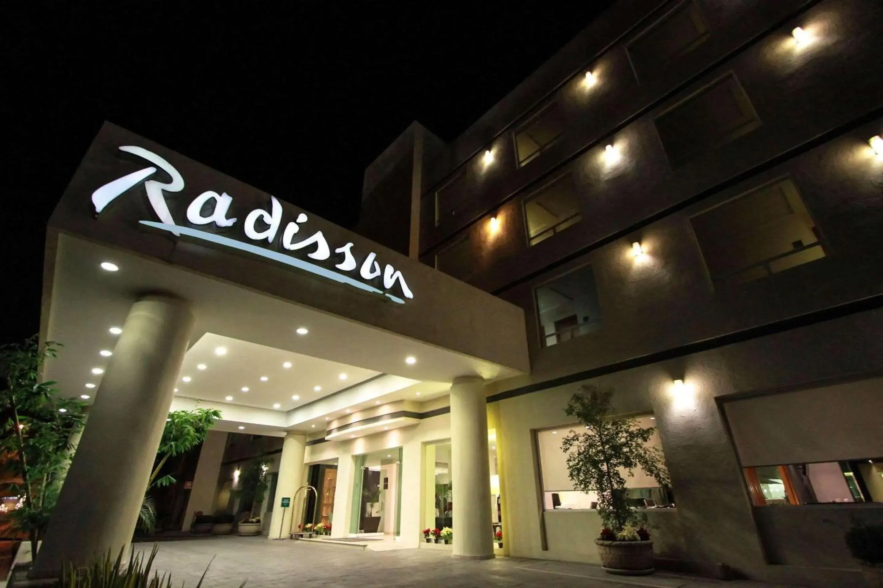 Property building in Radisson Poliforum Plaza Hotel Leon Property building in Radisson Poliforum Plaza Hotel Leon