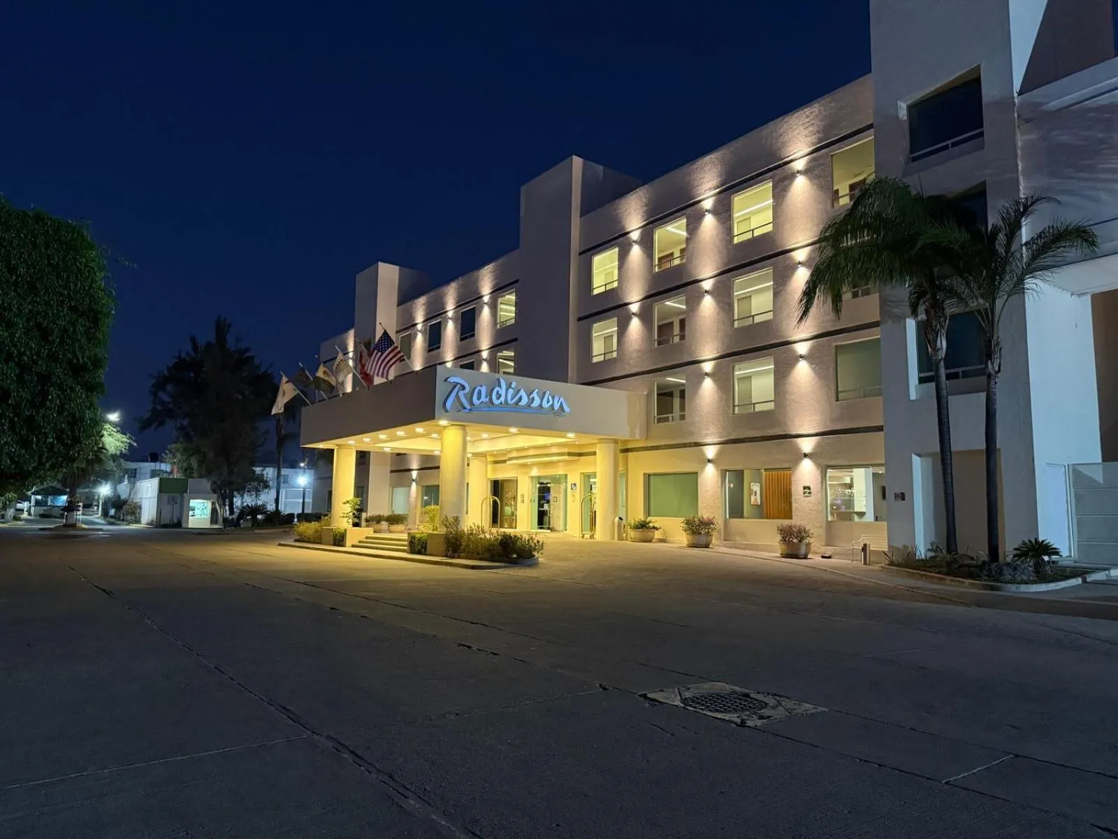 Facade/entrance in Radisson Poliforum Plaza Hotel Leon