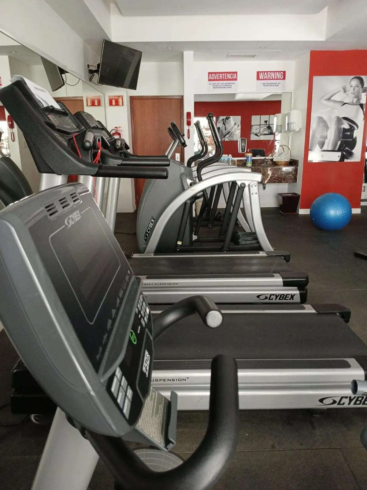 Fitness centre/facilities in Radisson Poliforum Plaza Hotel Leon