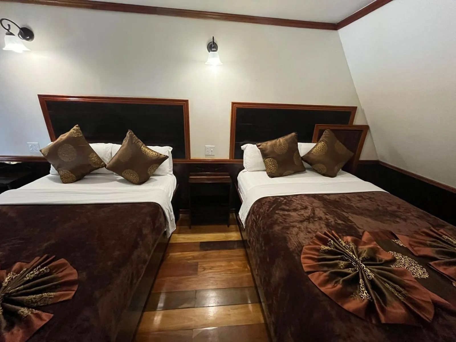 Property building, Bed in Captain Morgan's Retreat