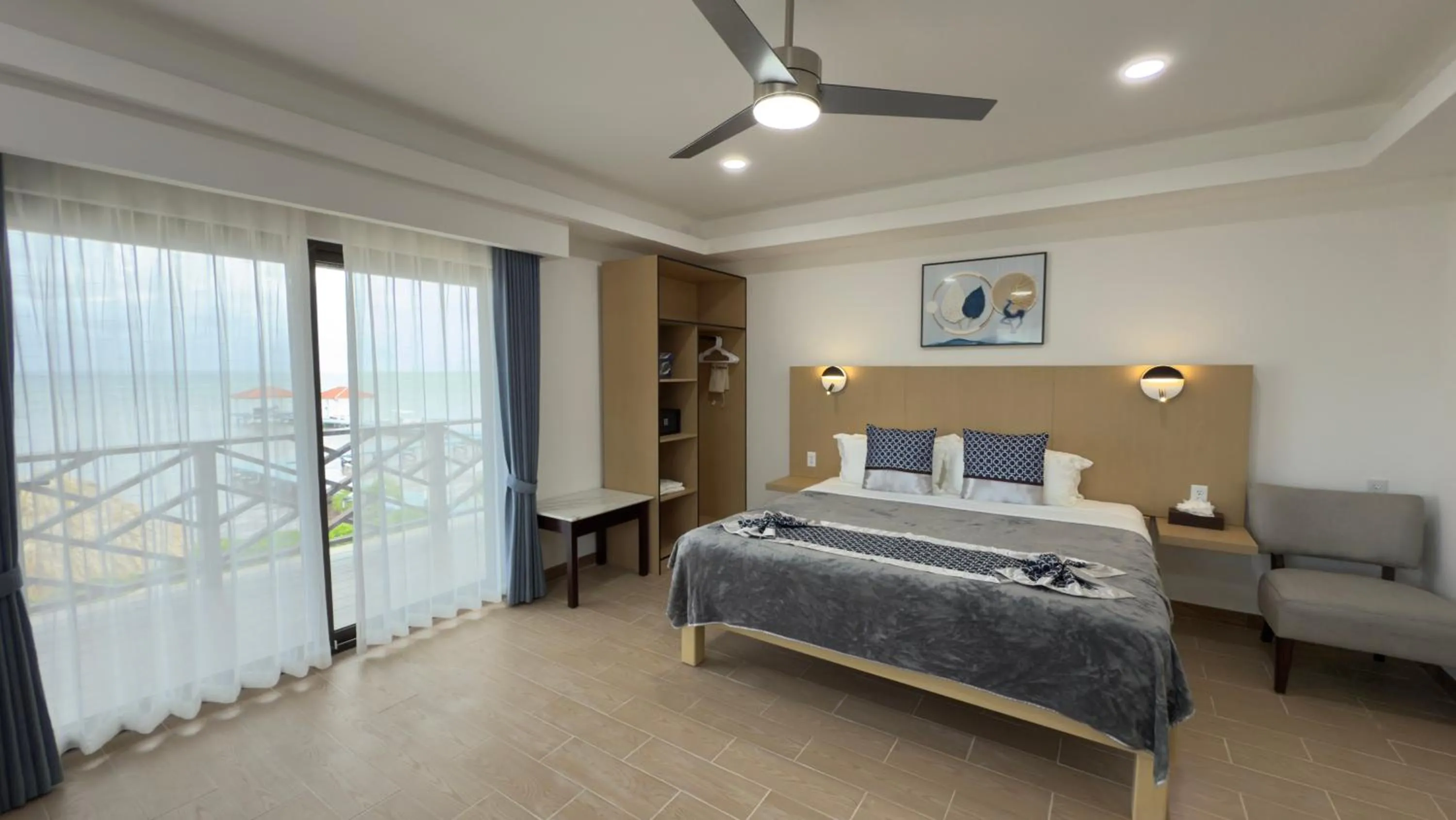 Bed in Captain Morgan's Retreat