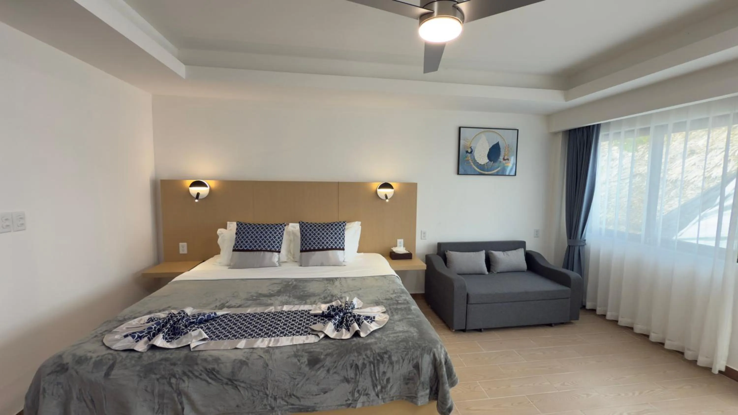 Bedroom, Bed in Captain Morgan's Retreat