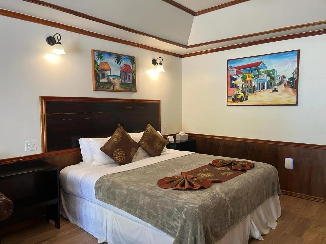 Bed in Captain Morgan's Retreat