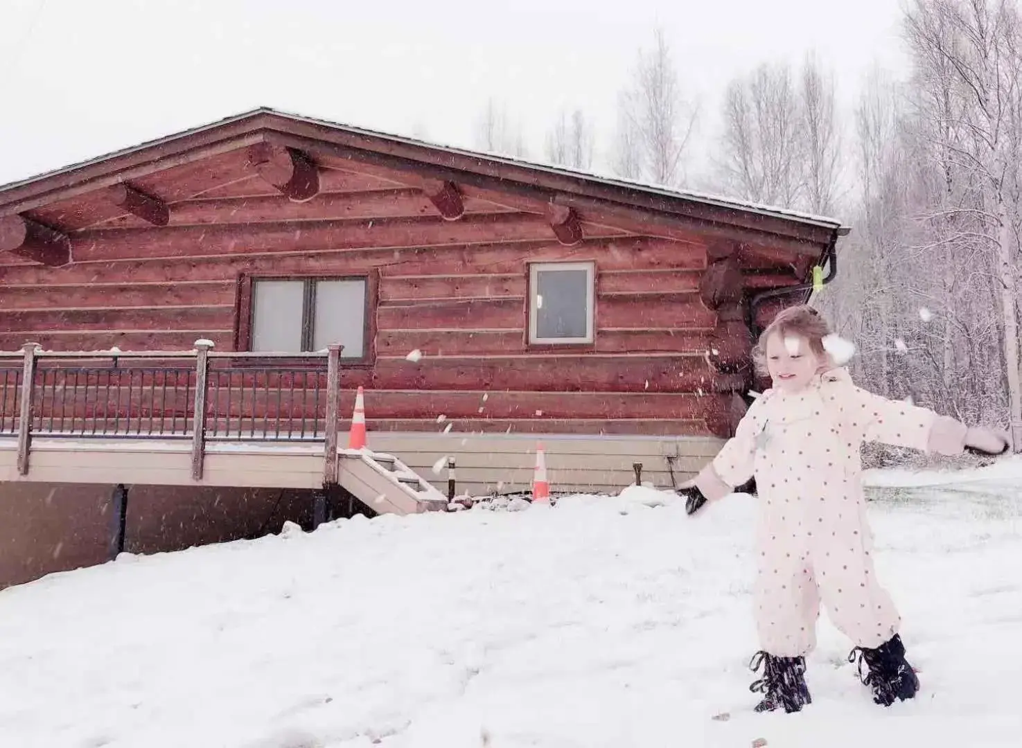 Property building in Aurora Villa Property building in Aurora Villa