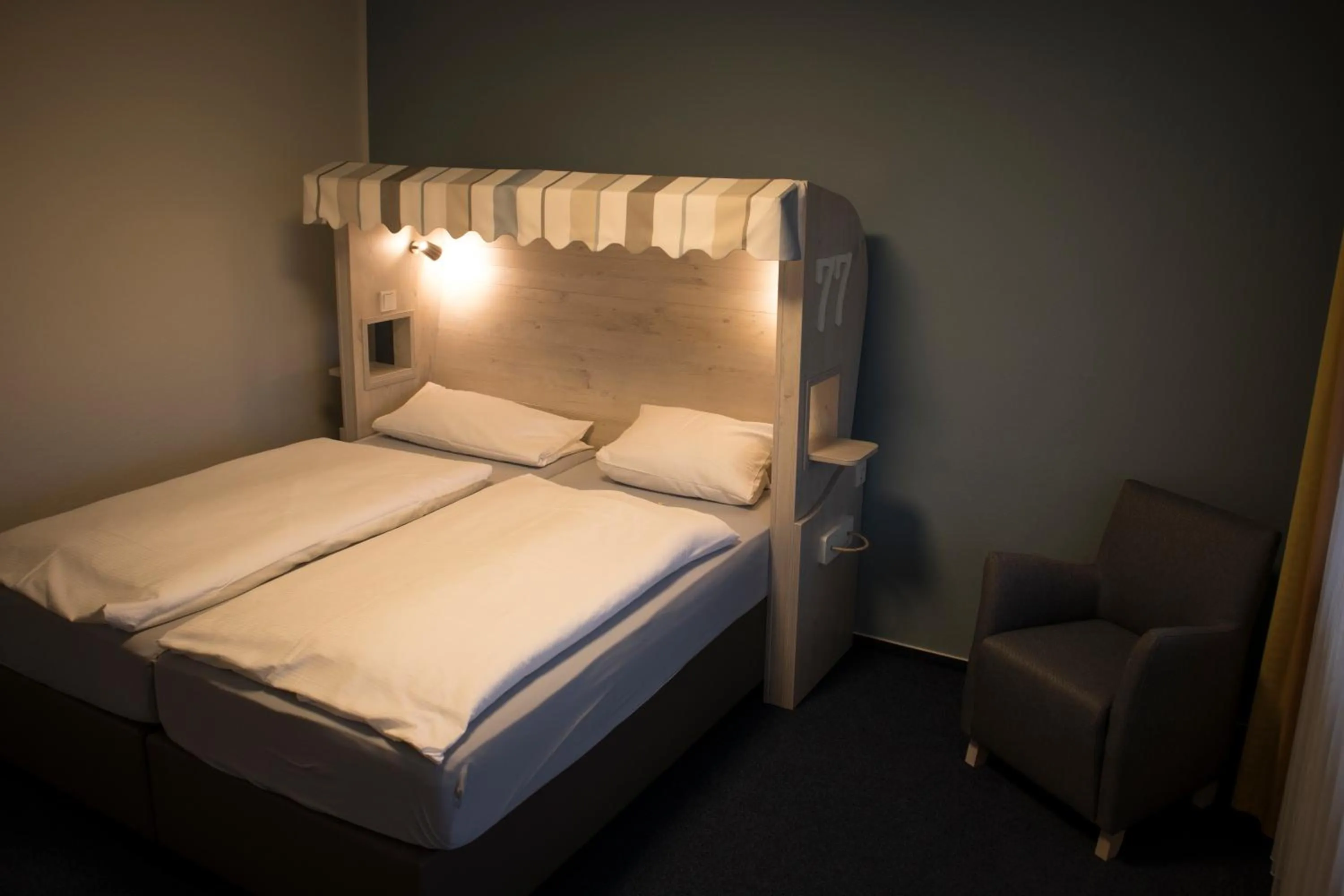 Bed in Hotel Am Friesenstrand