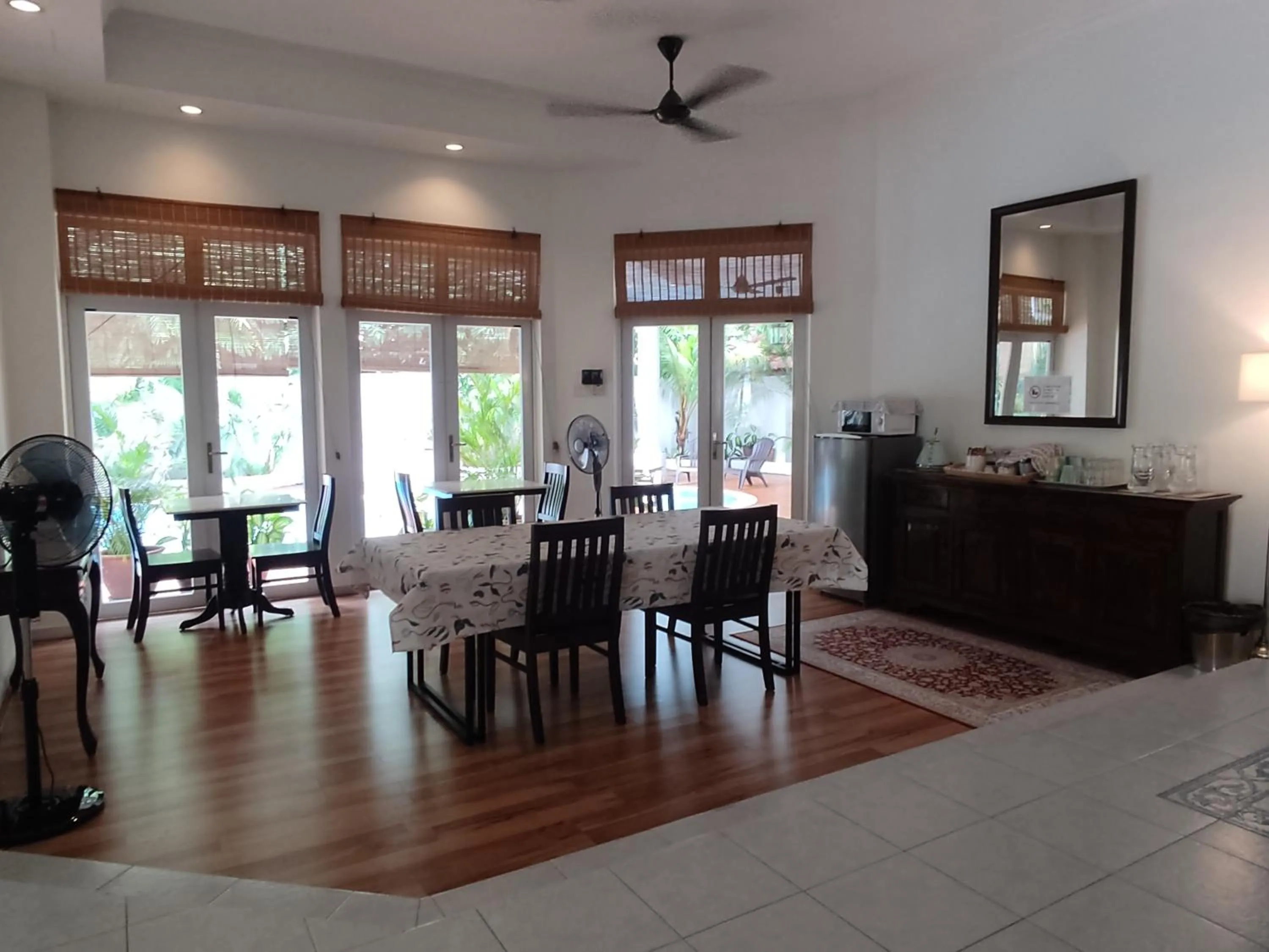 Dining area in Rumah Putih B&B near KLIA