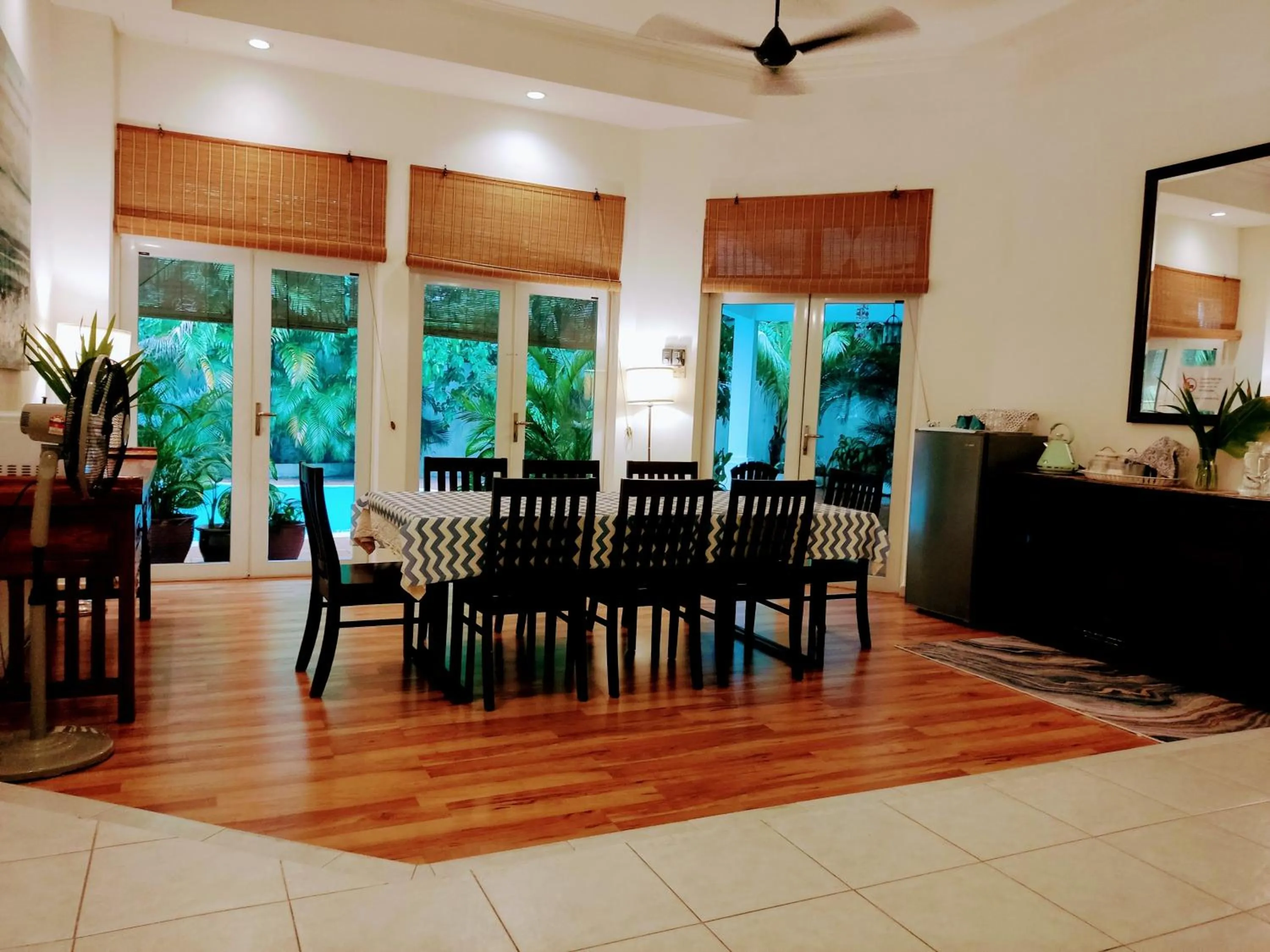 Dining area in Rumah Putih B&B near KLIA
