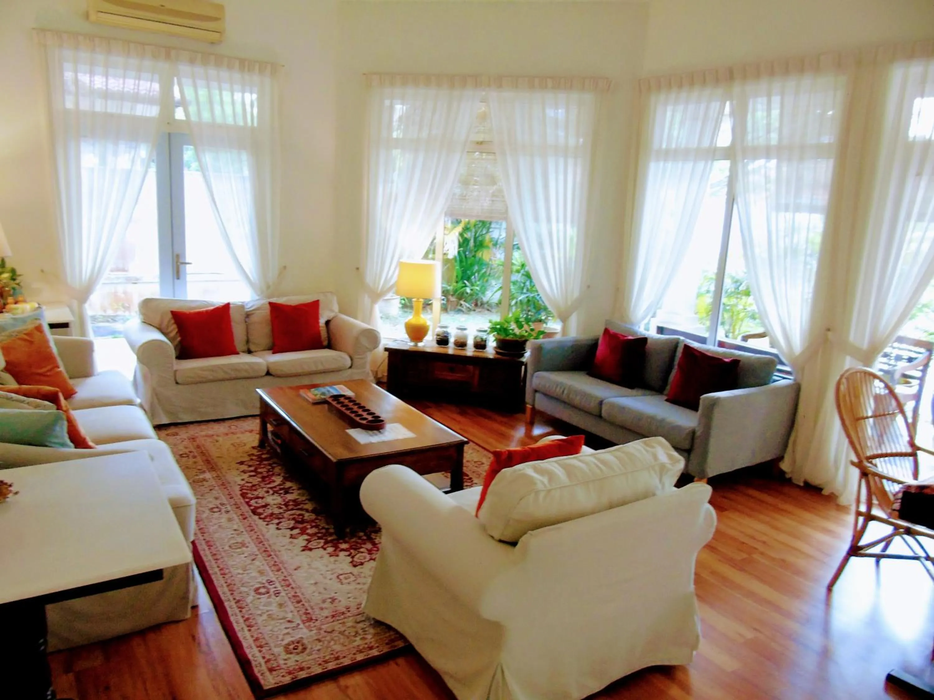 Living room in Rumah Putih B&B near KLIA