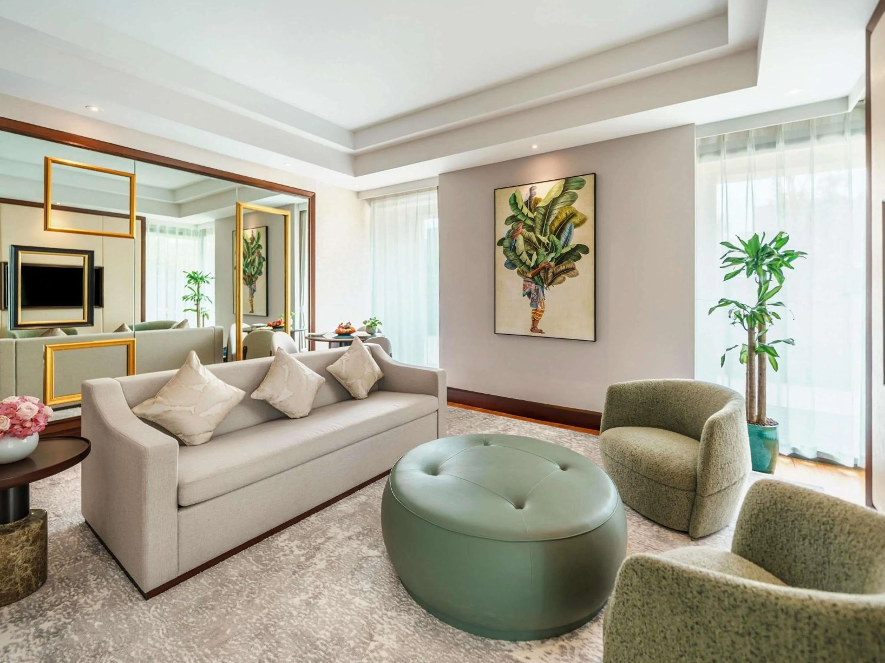 Photo of the whole room in Sofitel Singapore Sentosa