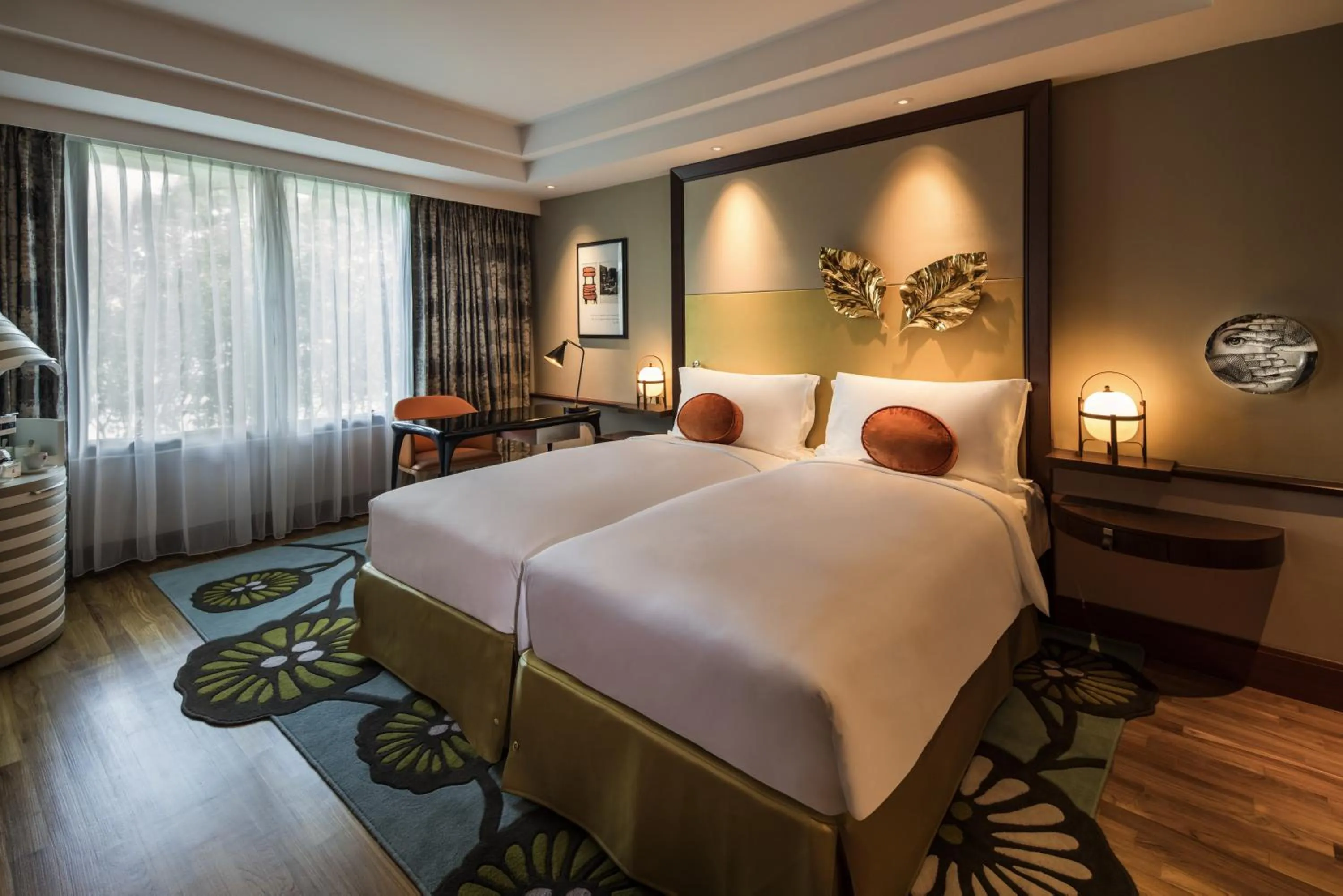 Photo of the whole room, Bed in Sofitel Singapore Sentosa