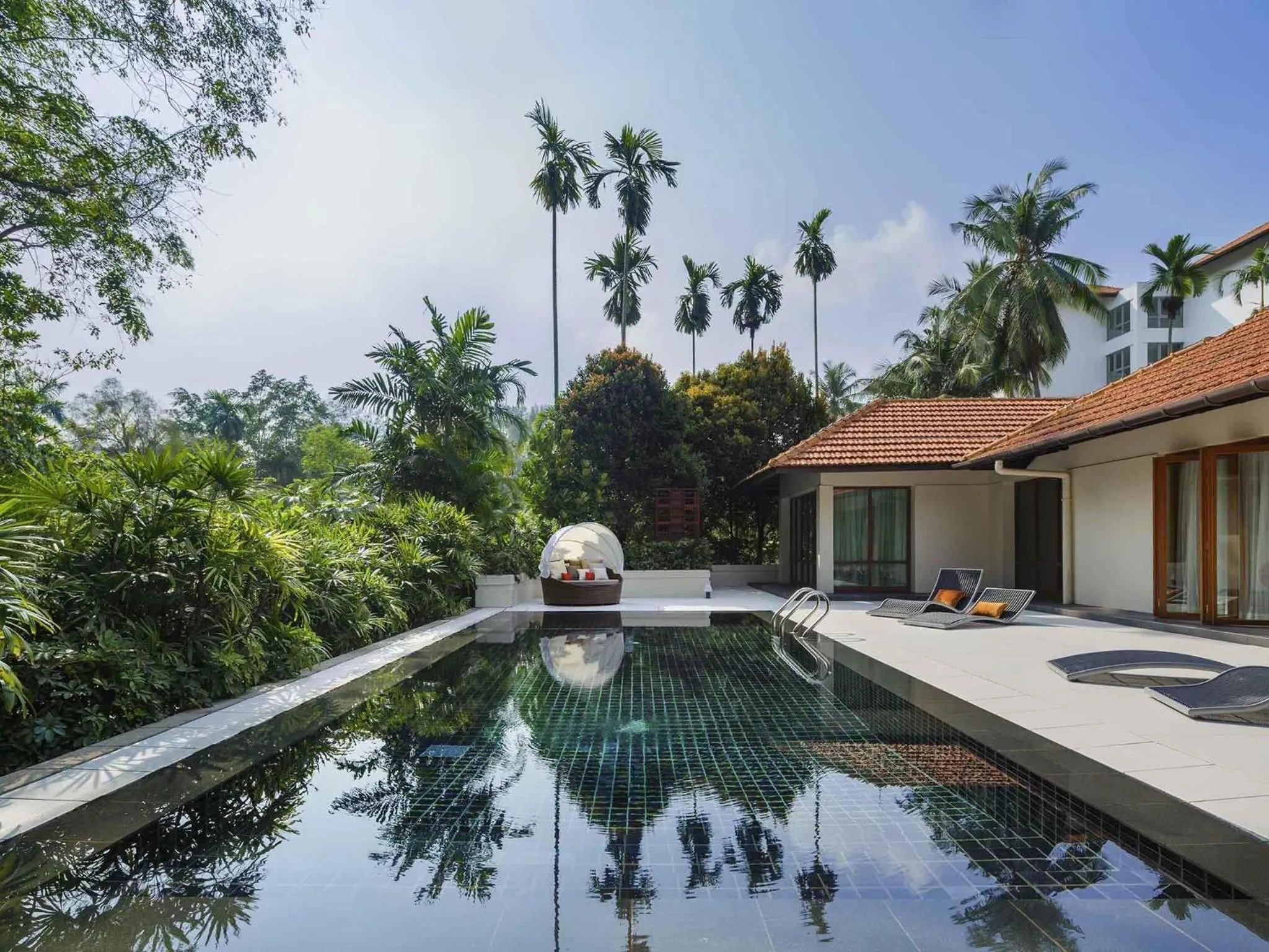 Bedroom in Sofitel Singapore Sentosa