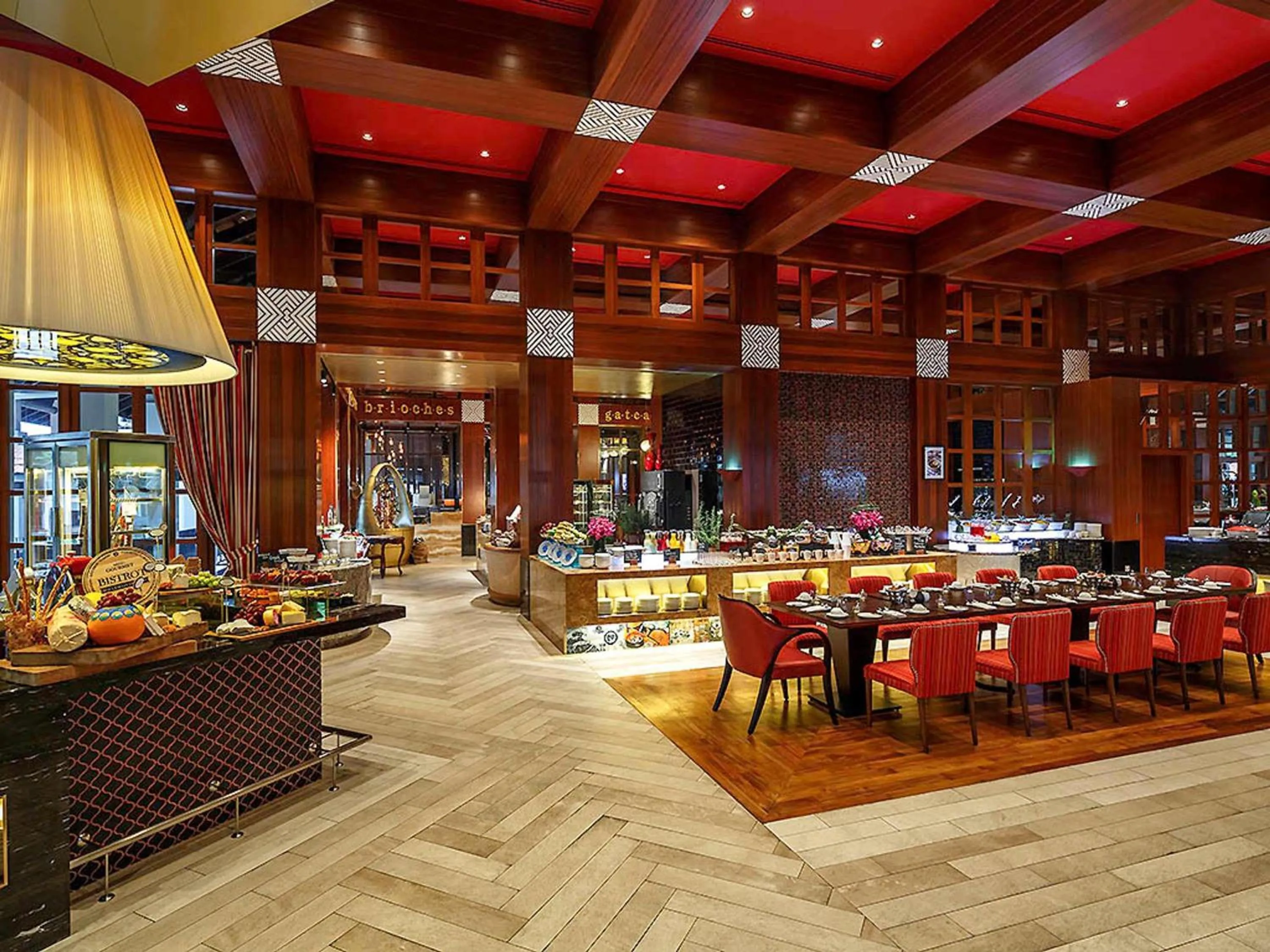 Restaurant/places to eat in Sofitel Singapore Sentosa