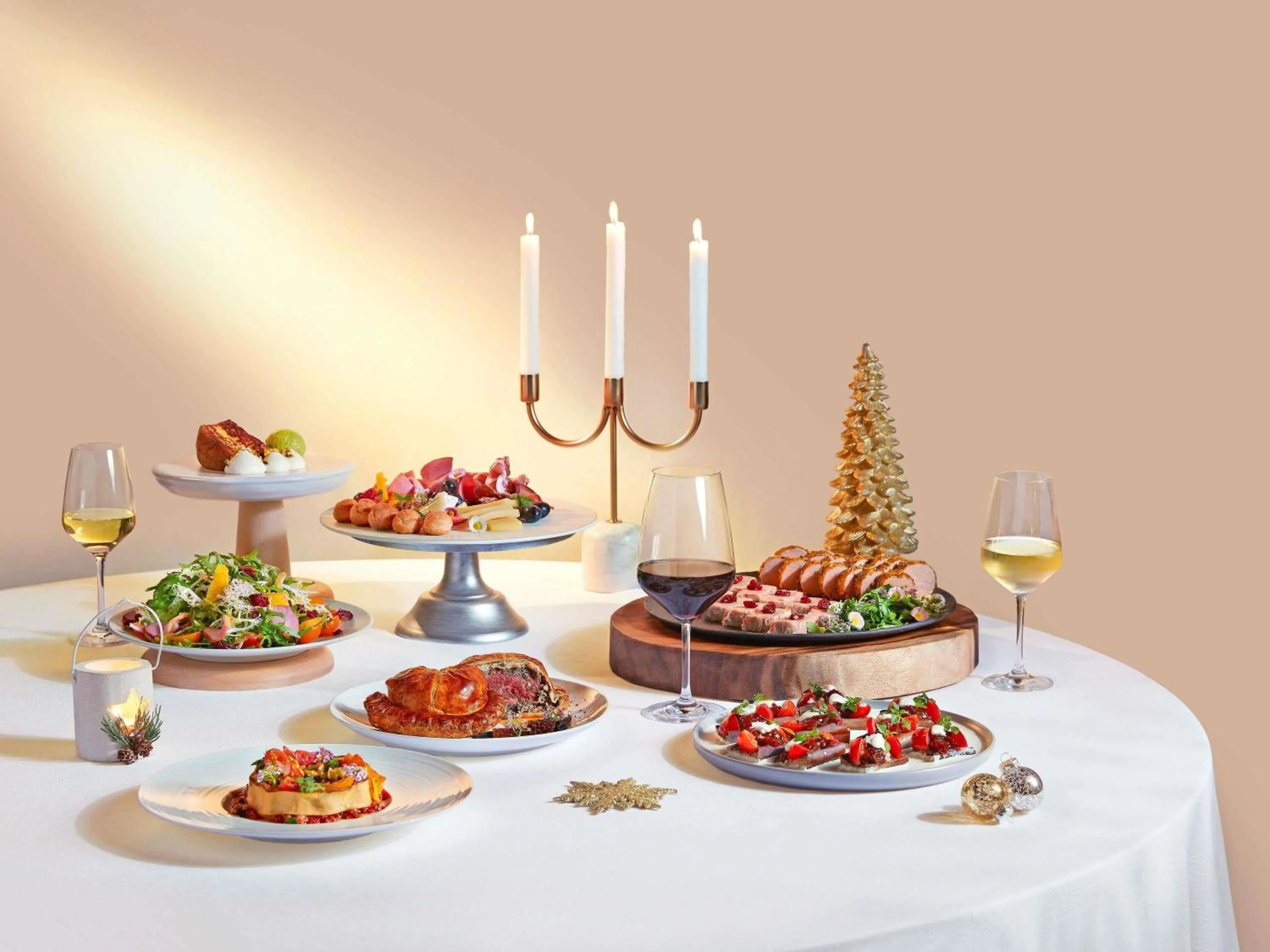 Restaurant/places to eat in Sofitel Singapore Sentosa