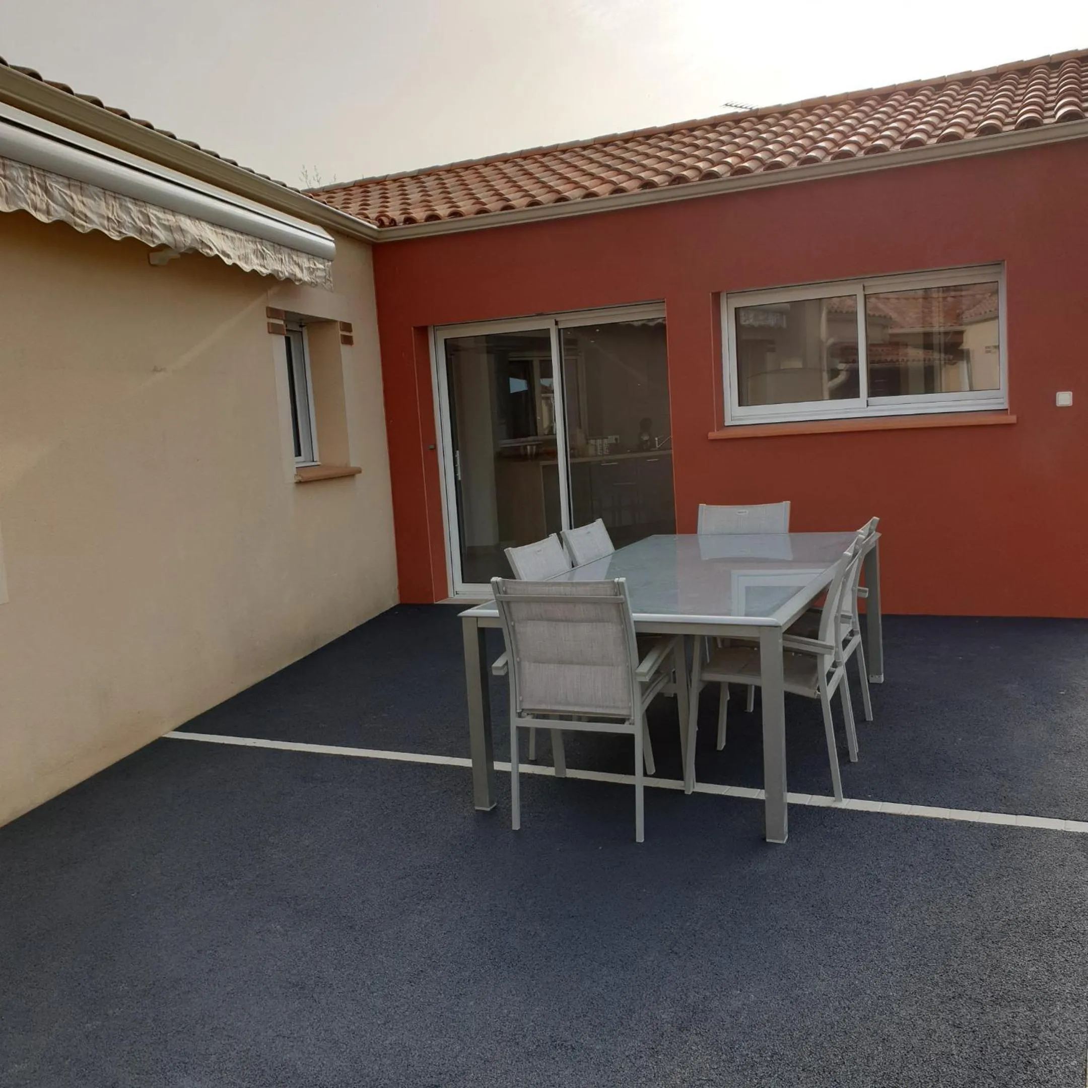 Balcony/Terrace in Chez les J-FOLAIS - 3 kms Puy duFou - Les Epesses