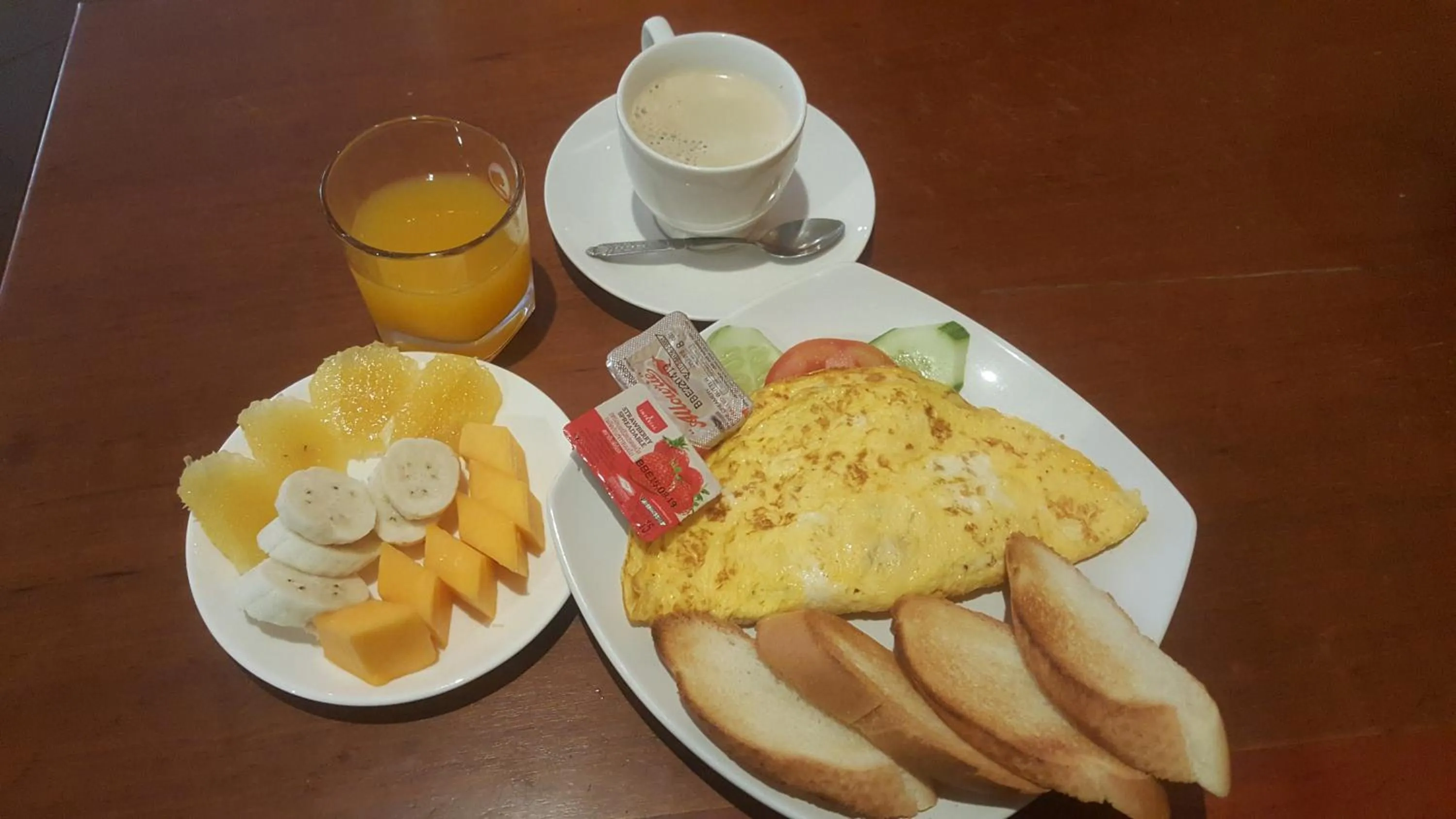 Breakfast in Villa Sayada