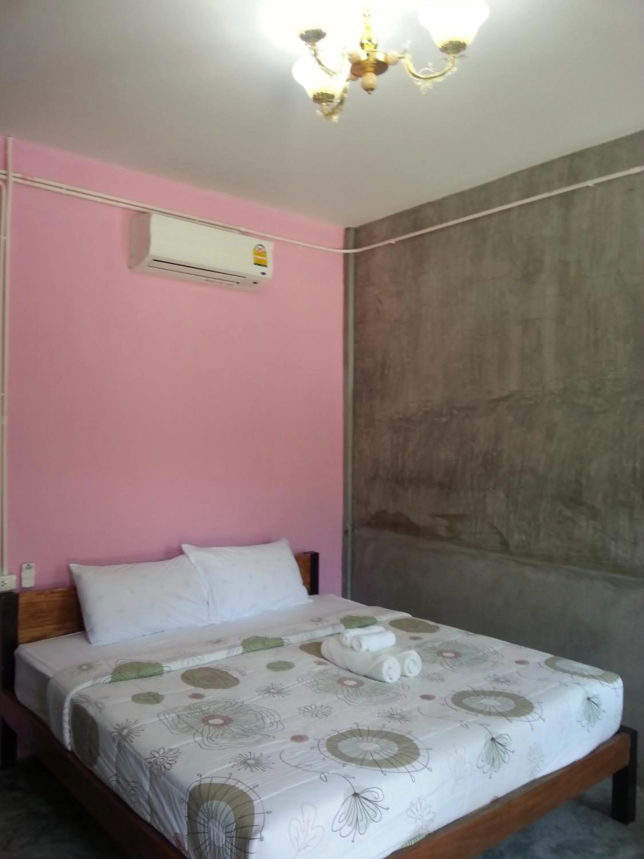 Bedroom, Bed in New Ozone Resort & Spa