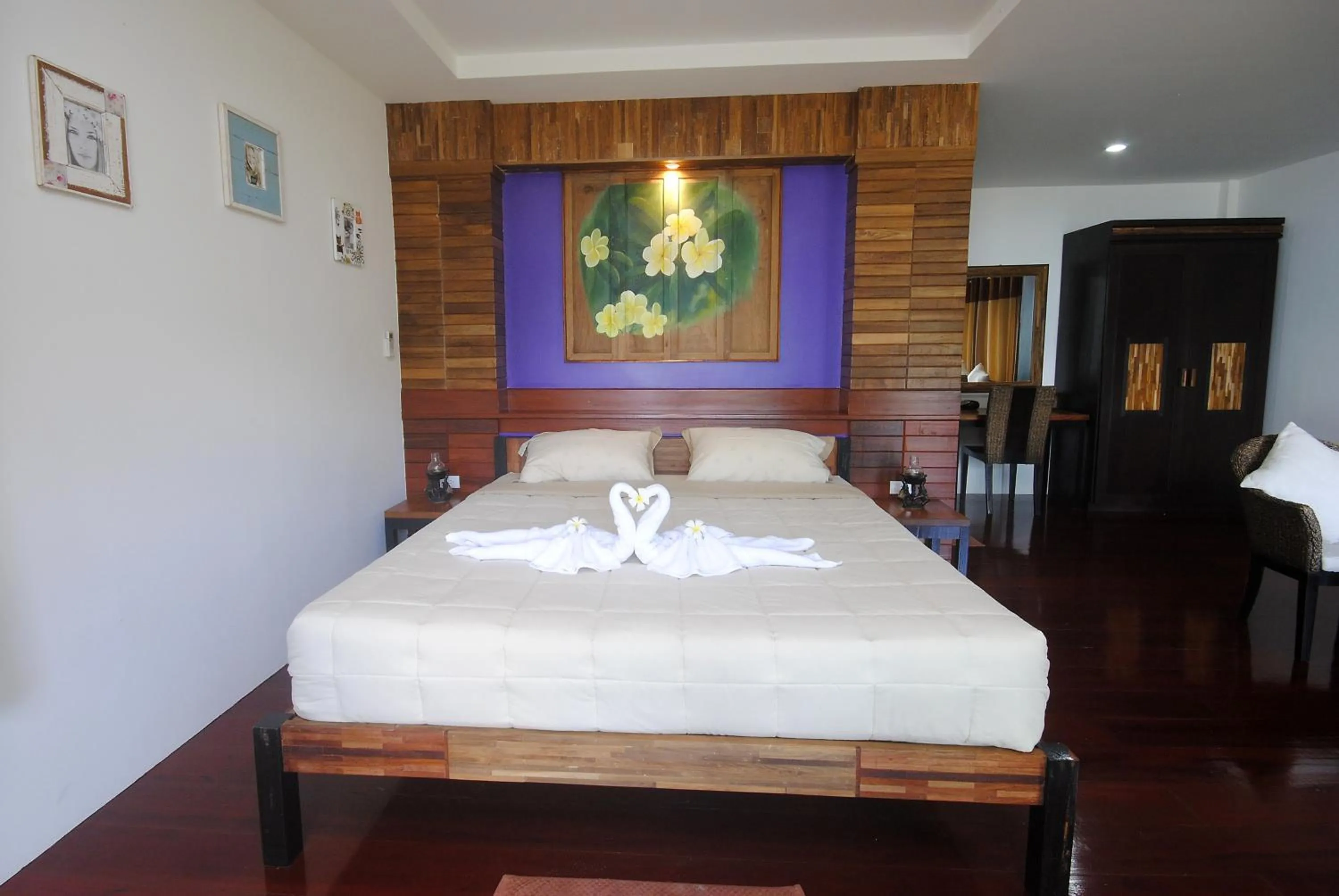 Photo of the whole room, Bed in New Ozone Resort & Spa