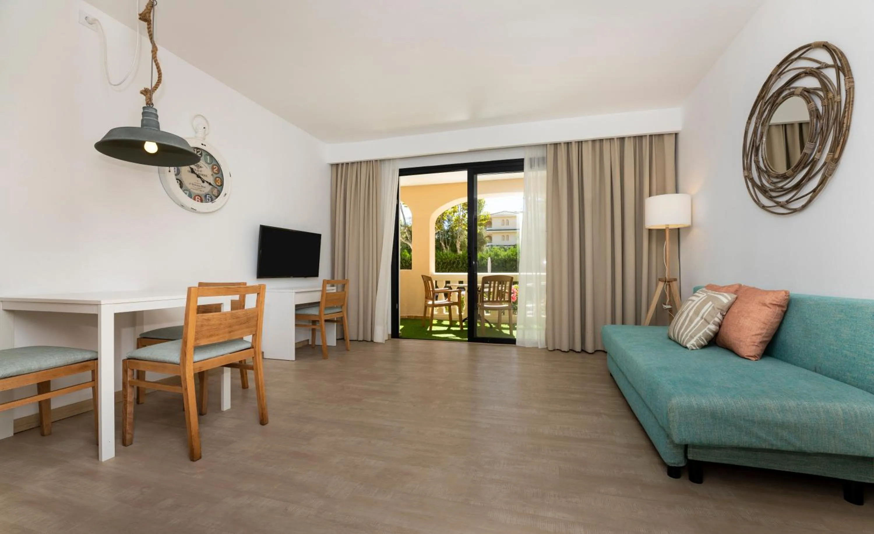 Living room in Apartamentos S'Olivera