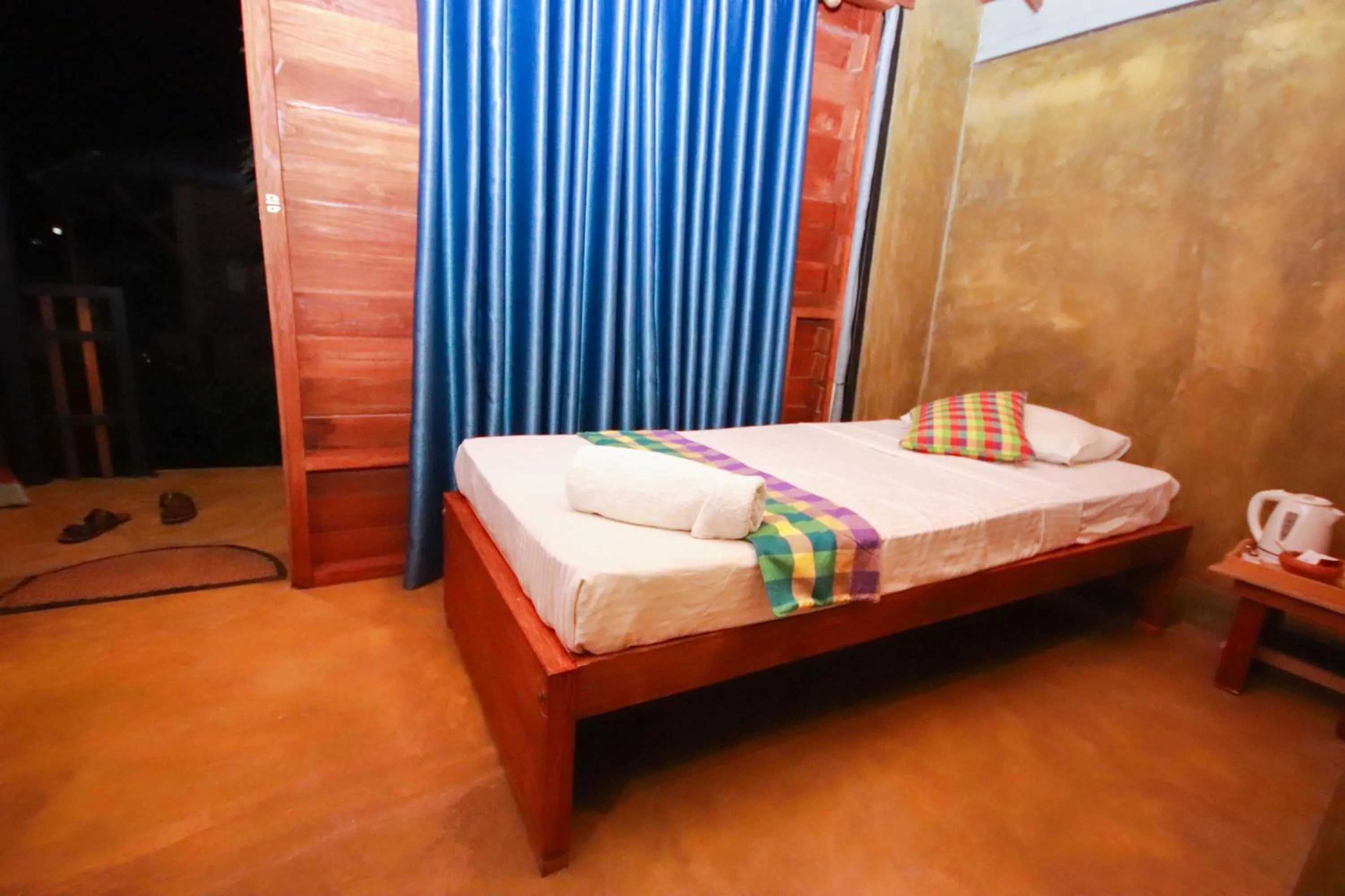 Bed in Negombo The Nature Villa and Cabanas