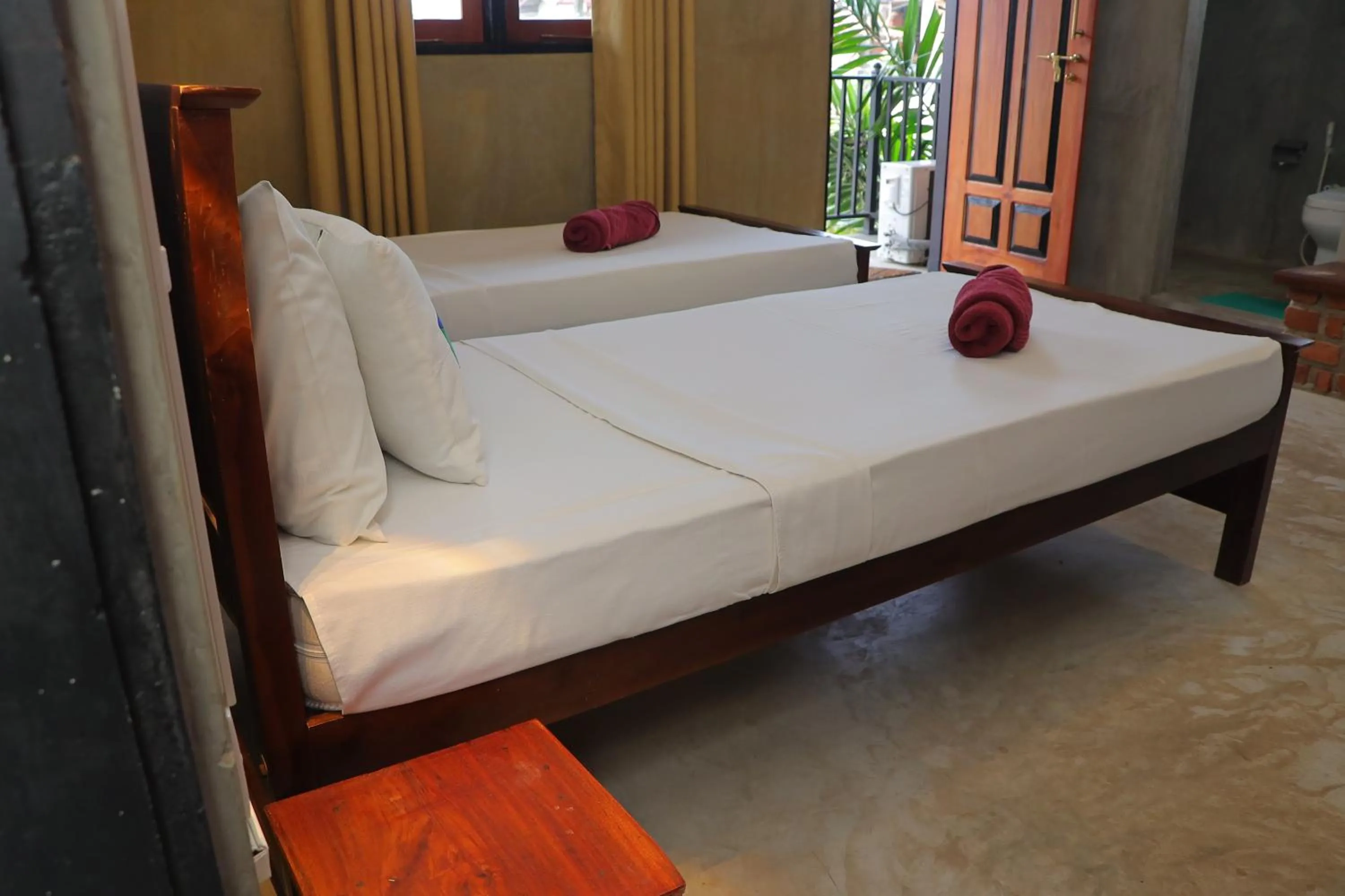 Bed in Negombo The Nature Villa and Cabanas