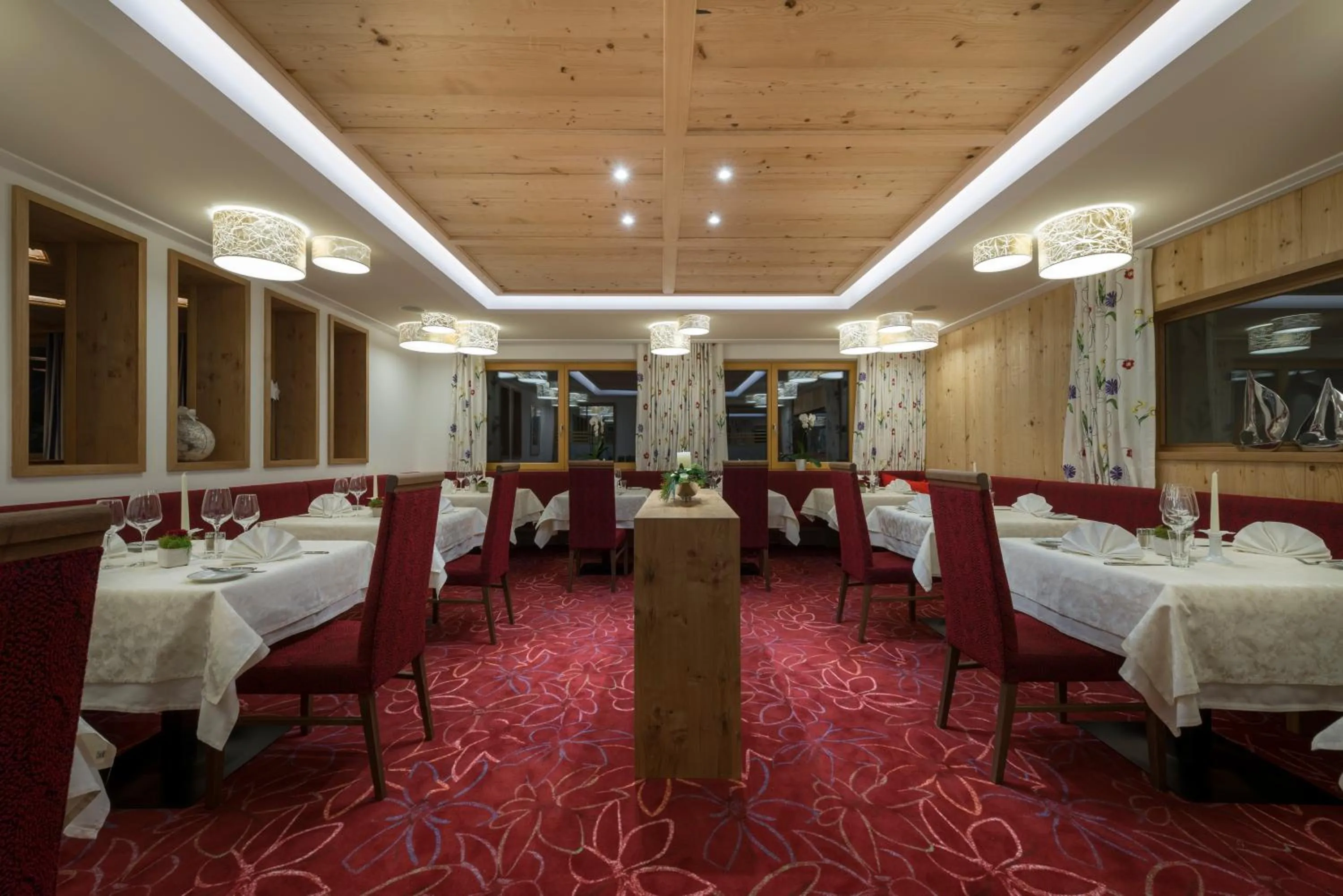 Das Schiff in den Bergen