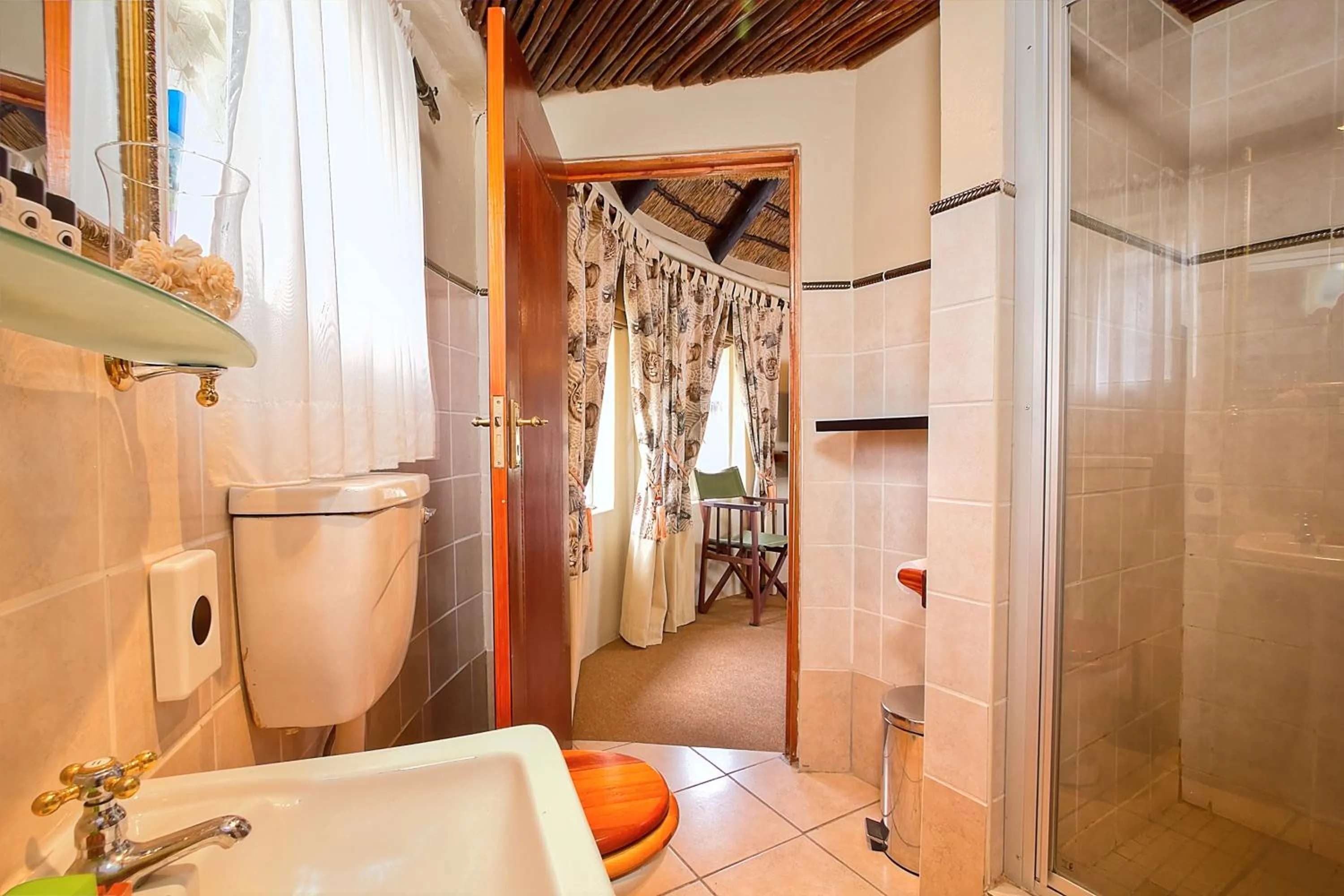 Shower in Ditholo Game Lodge Bela Bela