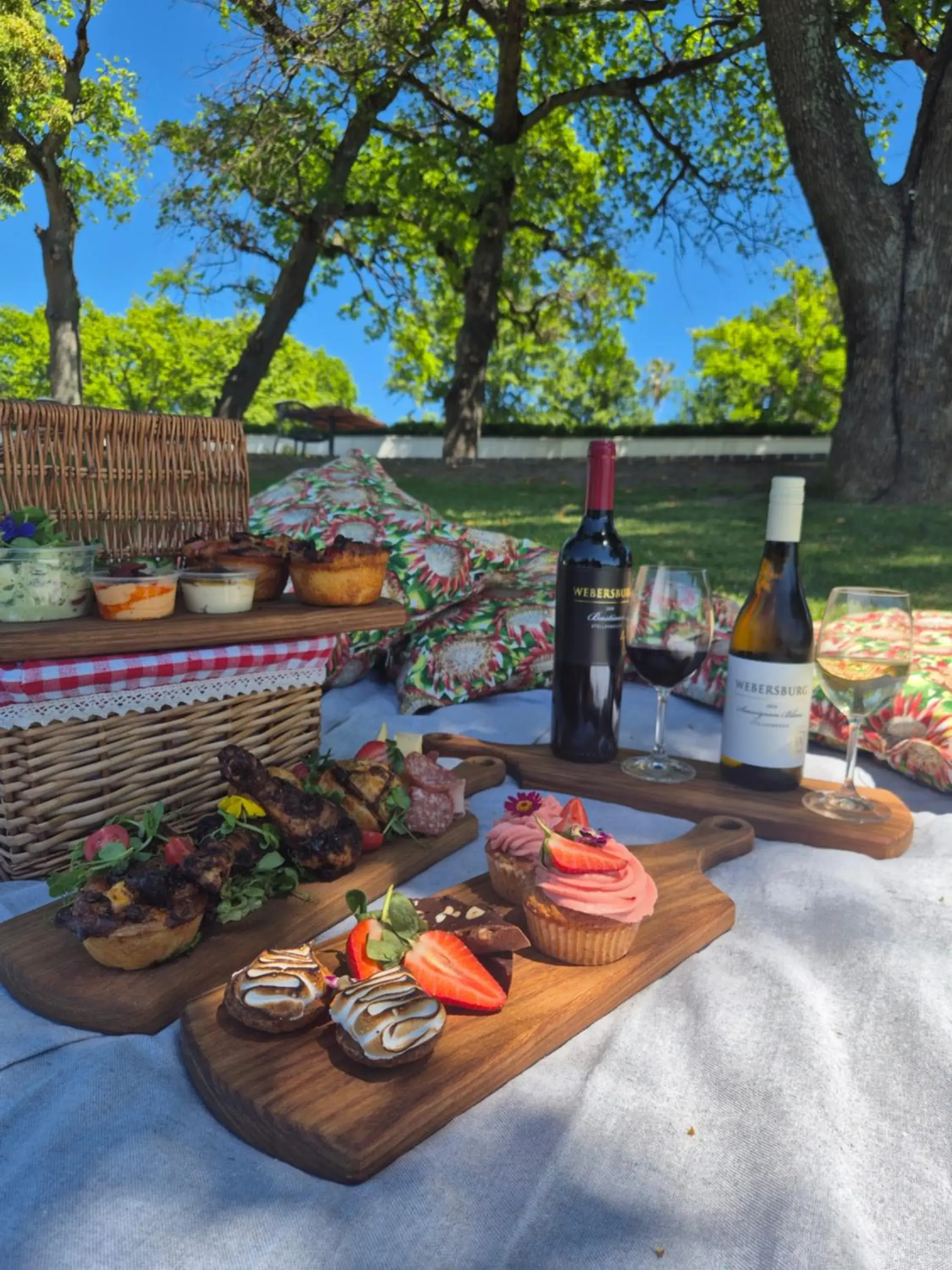 Property building in Webersburg Property building in Webersburg