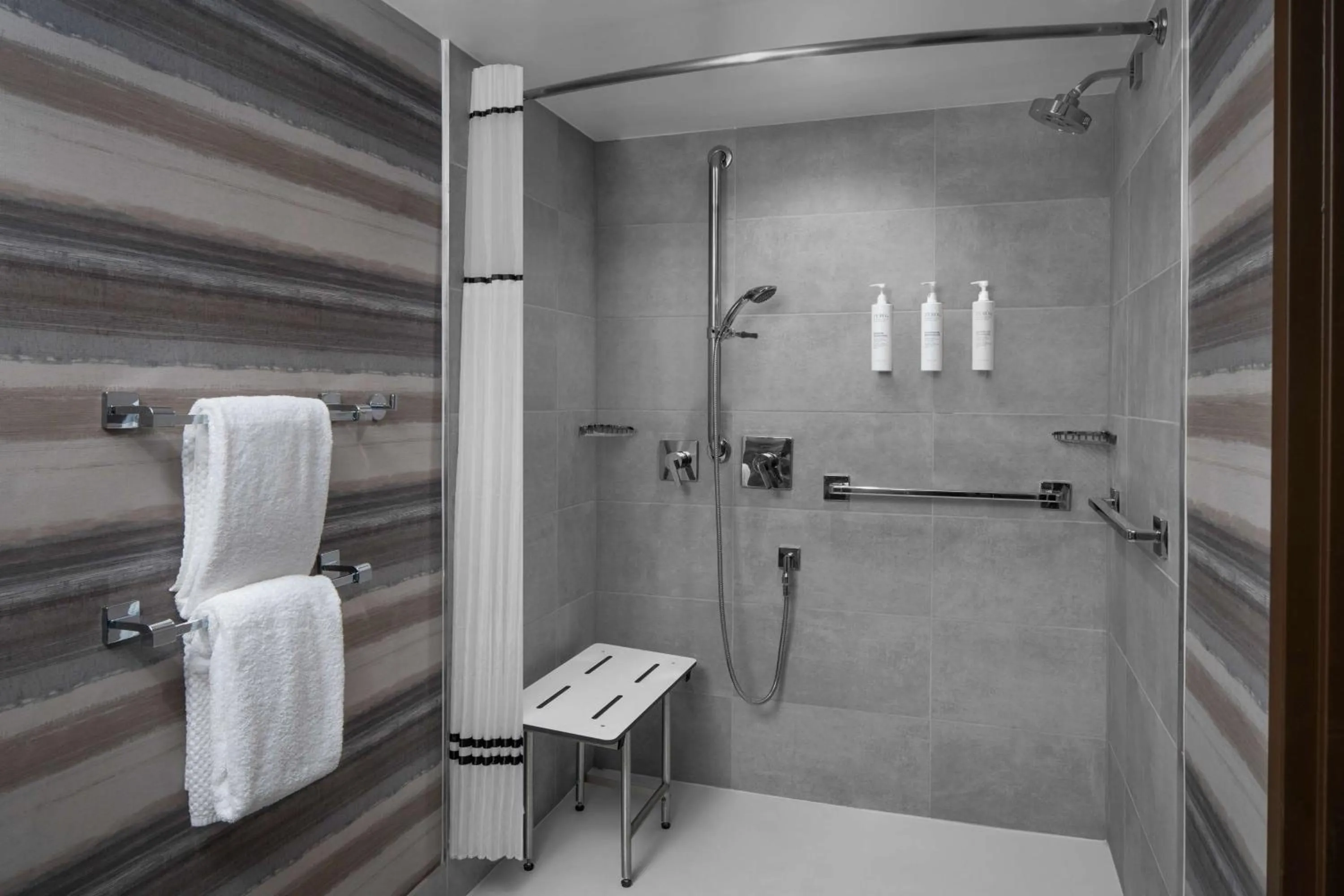 Bathroom in Embassy Suites by Hilton Phoenix Biltmore