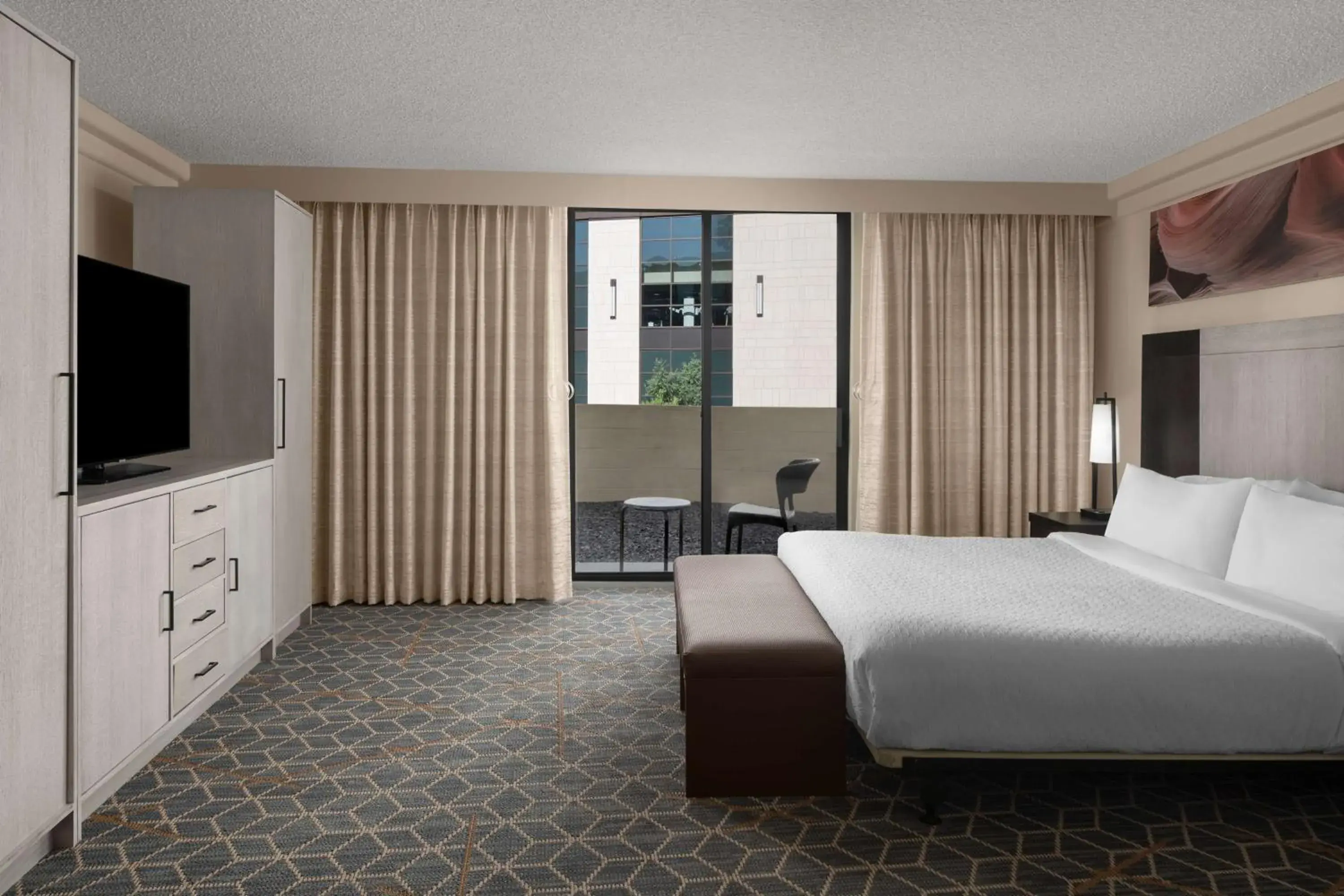 View (from property/room), Bed in Embassy Suites by Hilton Phoenix Biltmore View (from property/room), Bed in Embassy Suites by Hilton Phoenix Biltmore