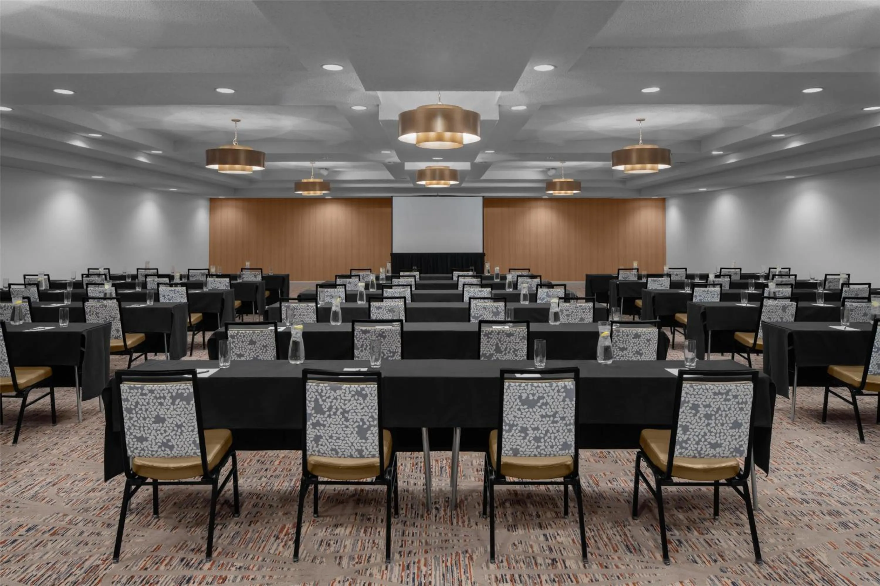 Meeting/conference room in Embassy Suites by Hilton Phoenix Biltmore