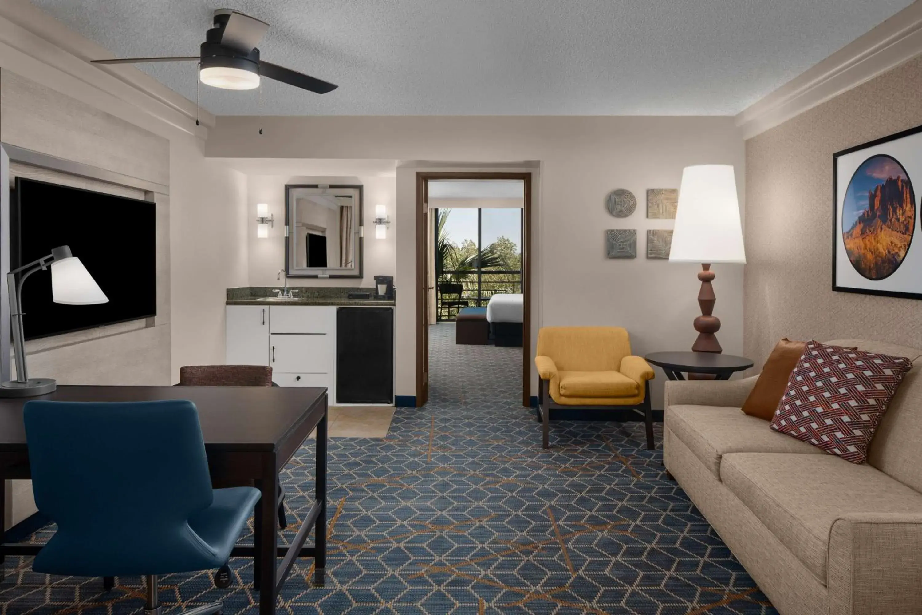 Premium King Suite in Embassy Suites by Hilton Phoenix Biltmore Premium King Suite in Embassy Suites by Hilton Phoenix Biltmore