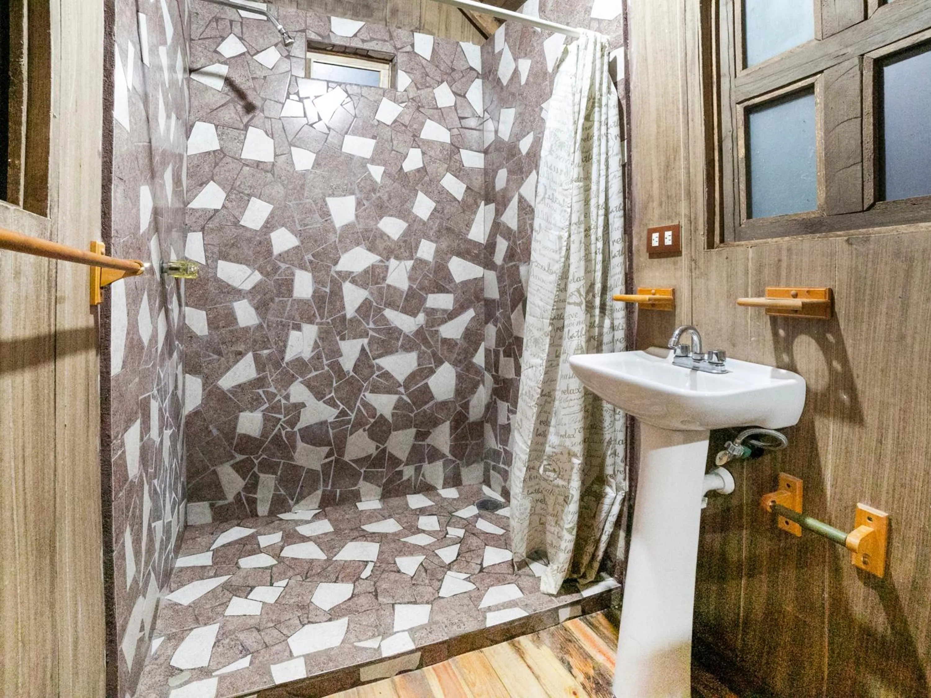 Bathroom in La Cabaña Del Tata