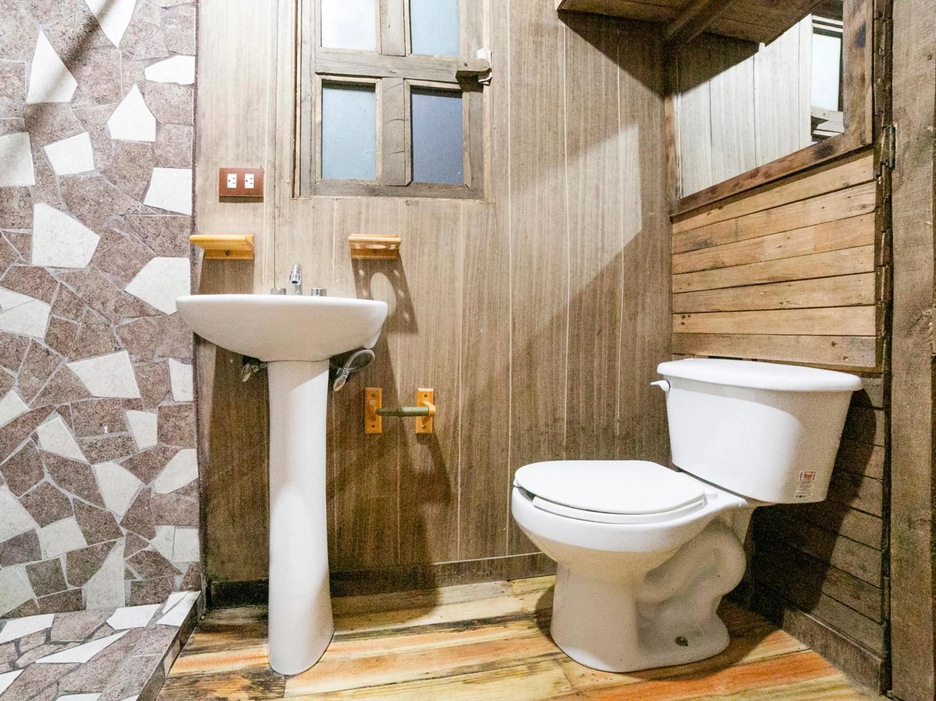 Bathroom in La Cabaña Del Tata