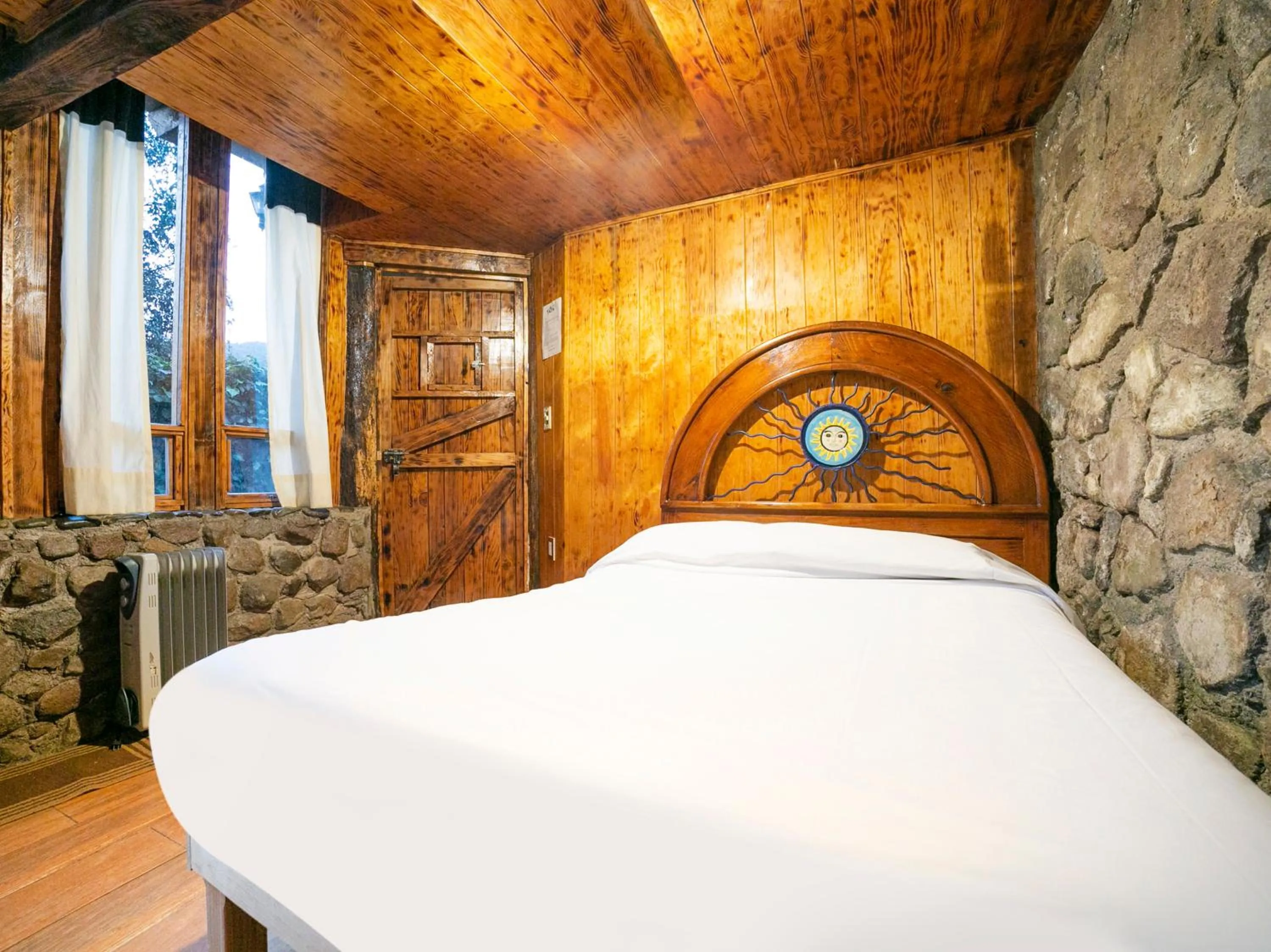 Bedroom, Bed in La Cabaña Del Tata