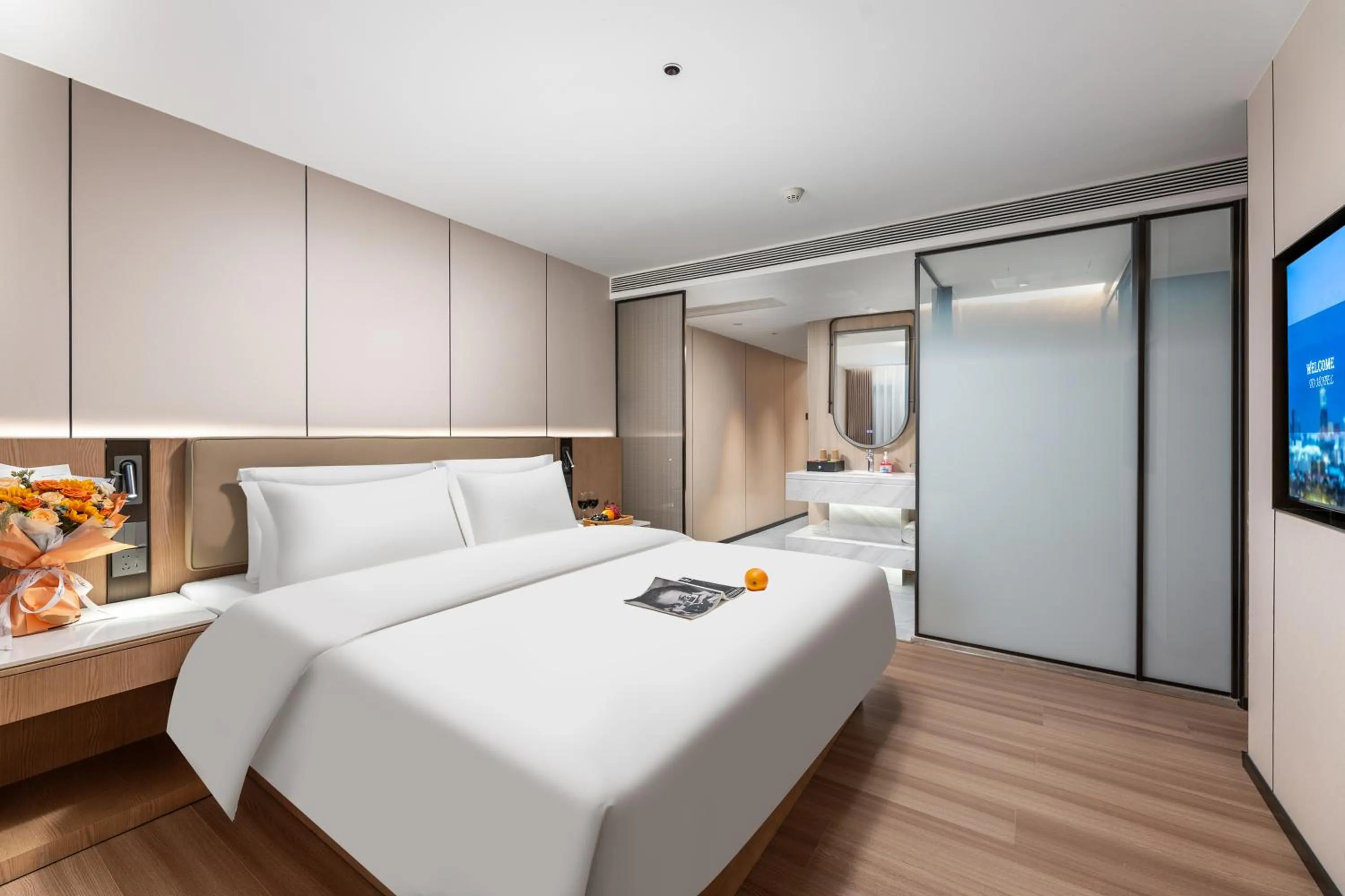 Bed in Guangzhou JinTang Hotel