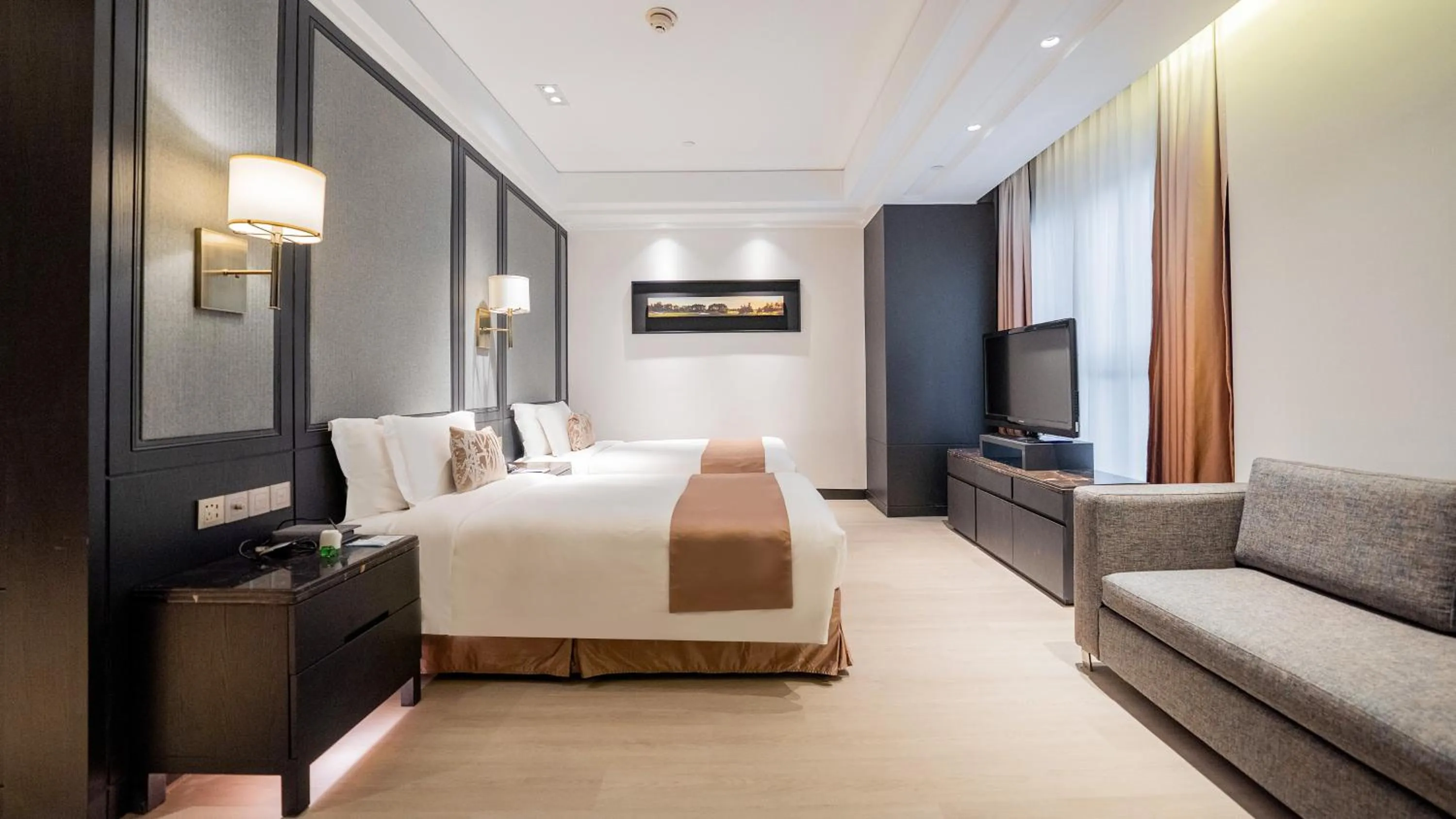 Photo of the whole room in Crowne Plaza Shanghai Anting, an IHG Hotel