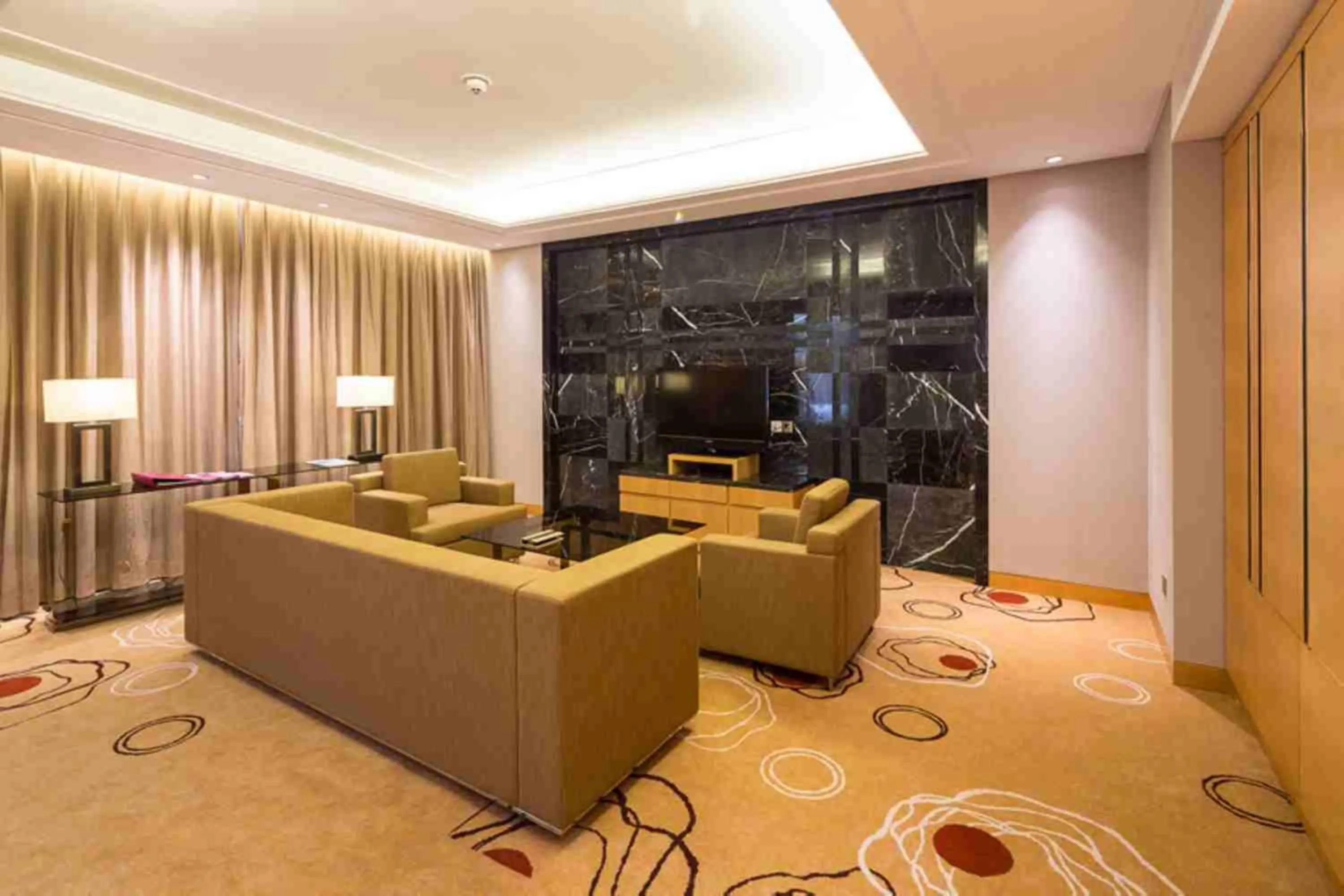 Photo of the whole room, Seating Area in Crowne Plaza Shanghai Anting, an IHG Hotel