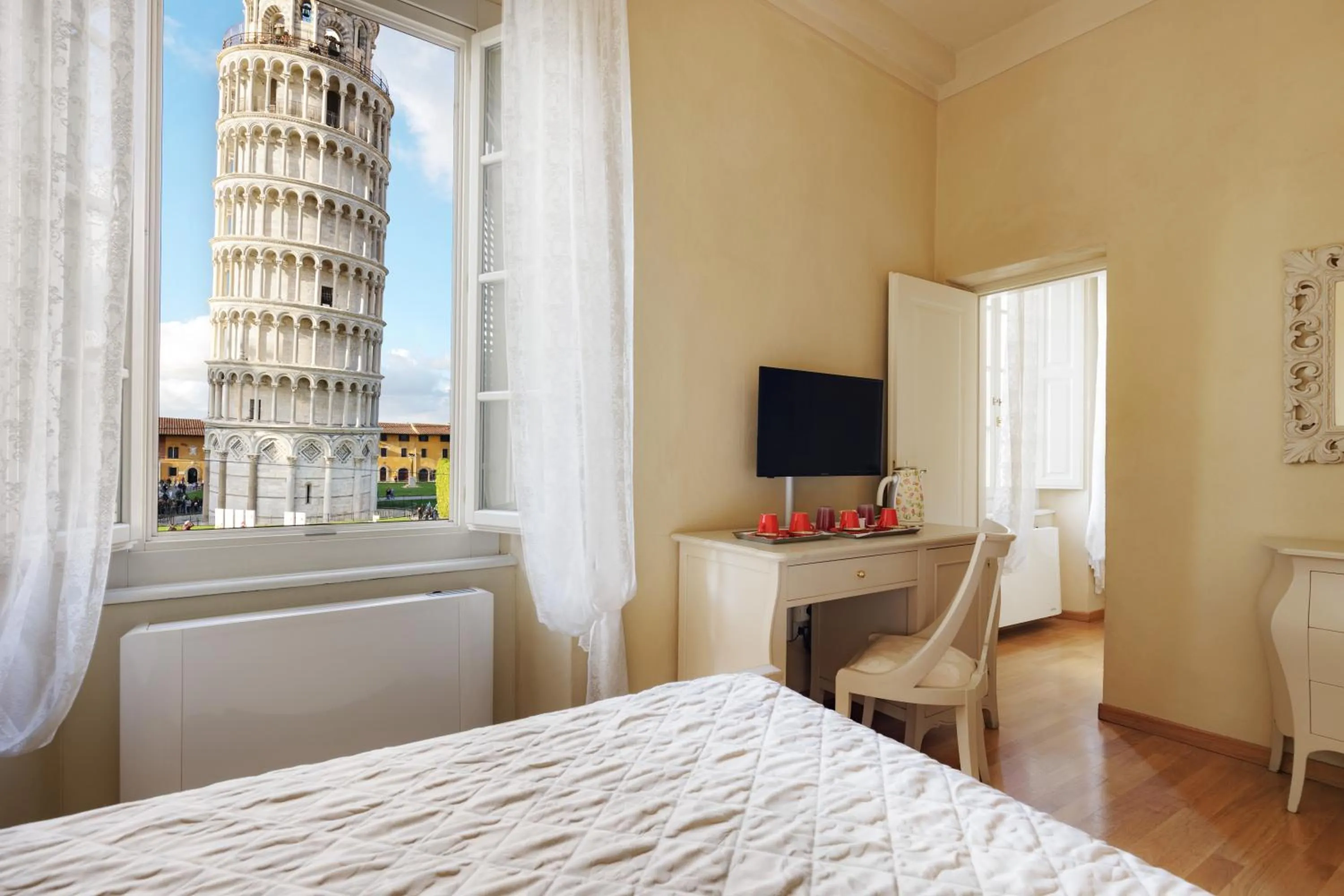 View (from property/room), Bed in Residenza d'Epoca Relais I Miracoli