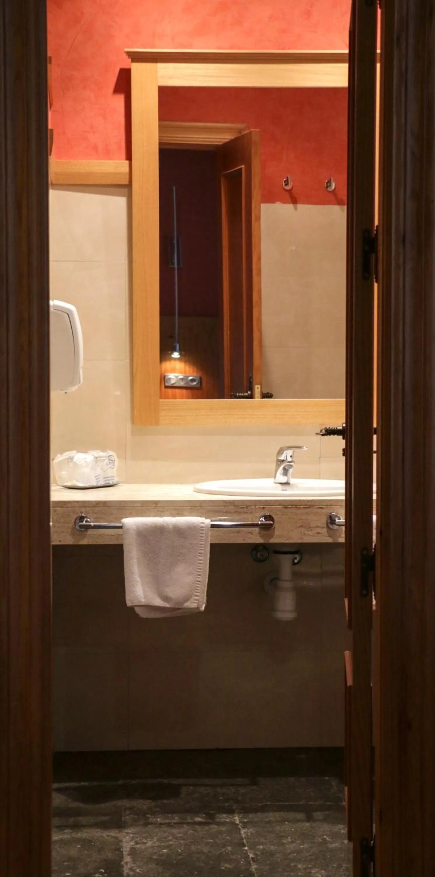 Bathroom in Hotel El Carmen