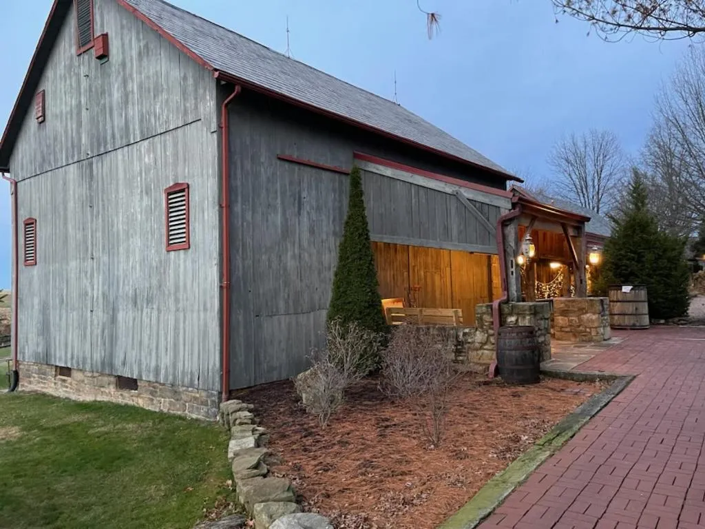 Deer Creek Winery at Watson Estate