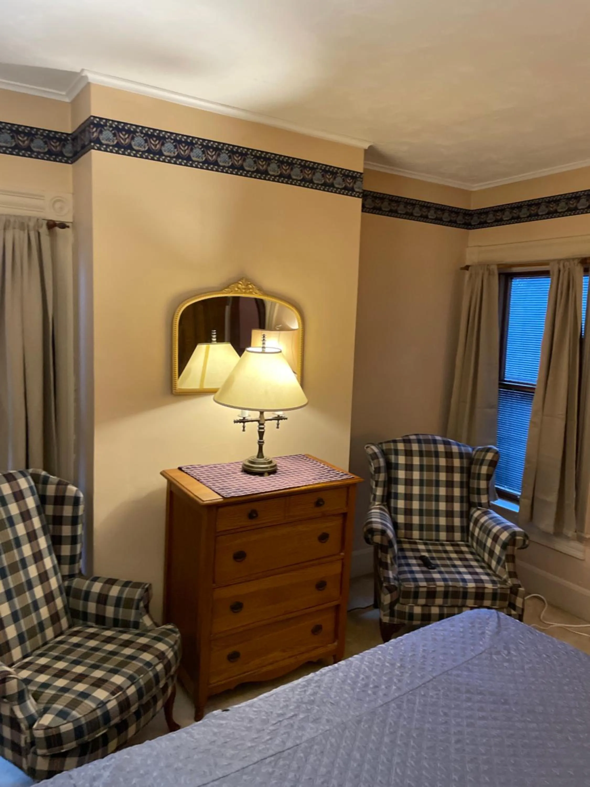 Bed in Deer Creek Winery at Watson Estate