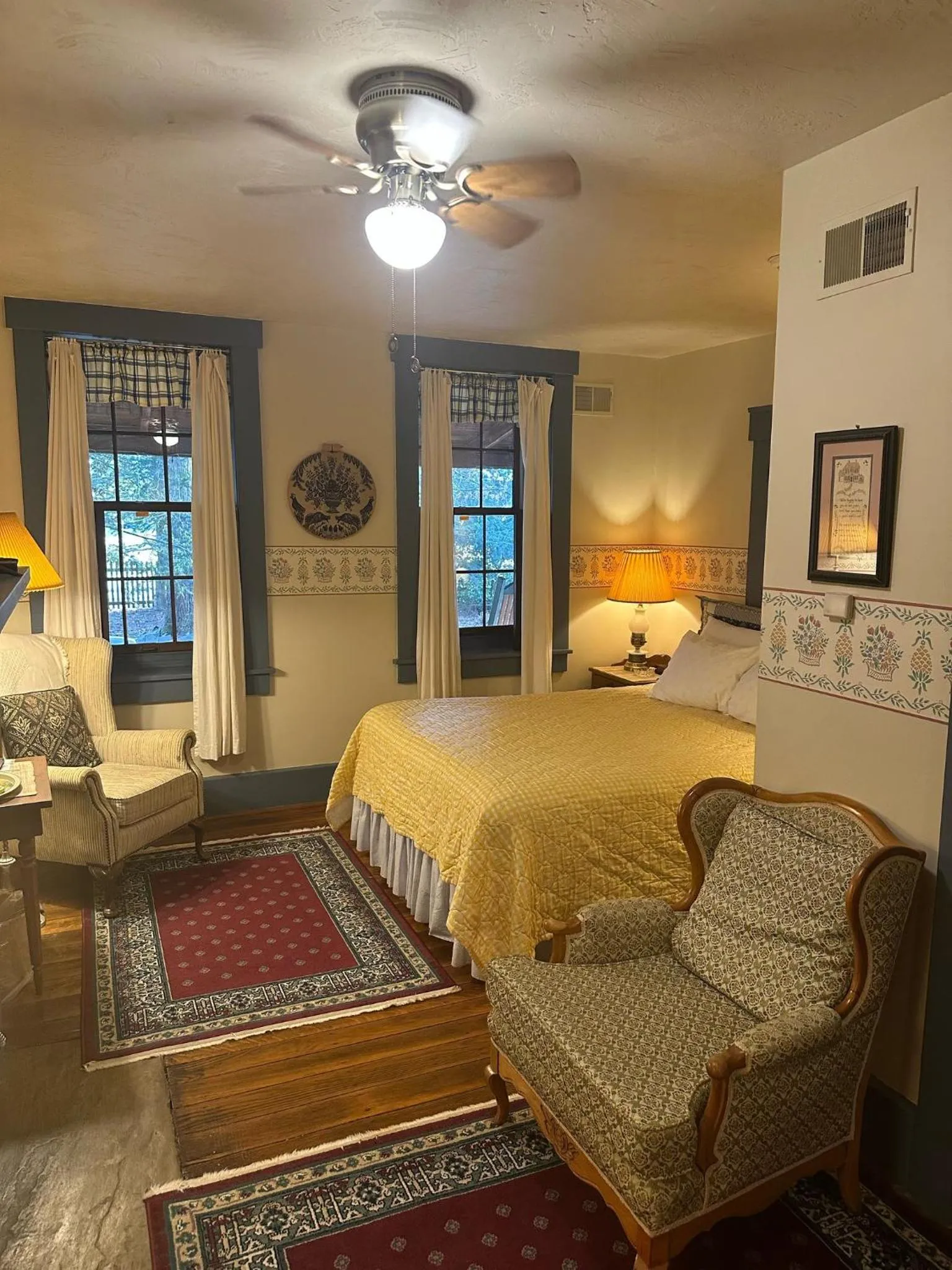 Bed in Deer Creek Winery at Watson Estate