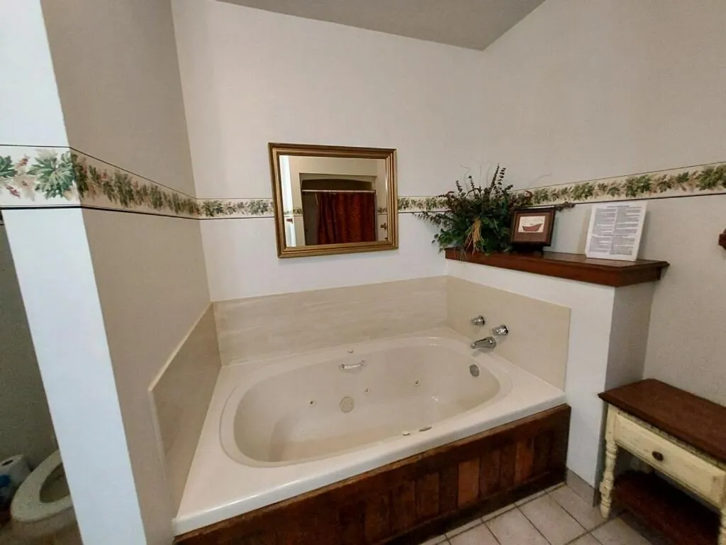 Deer Creek Winery at Watson Estate